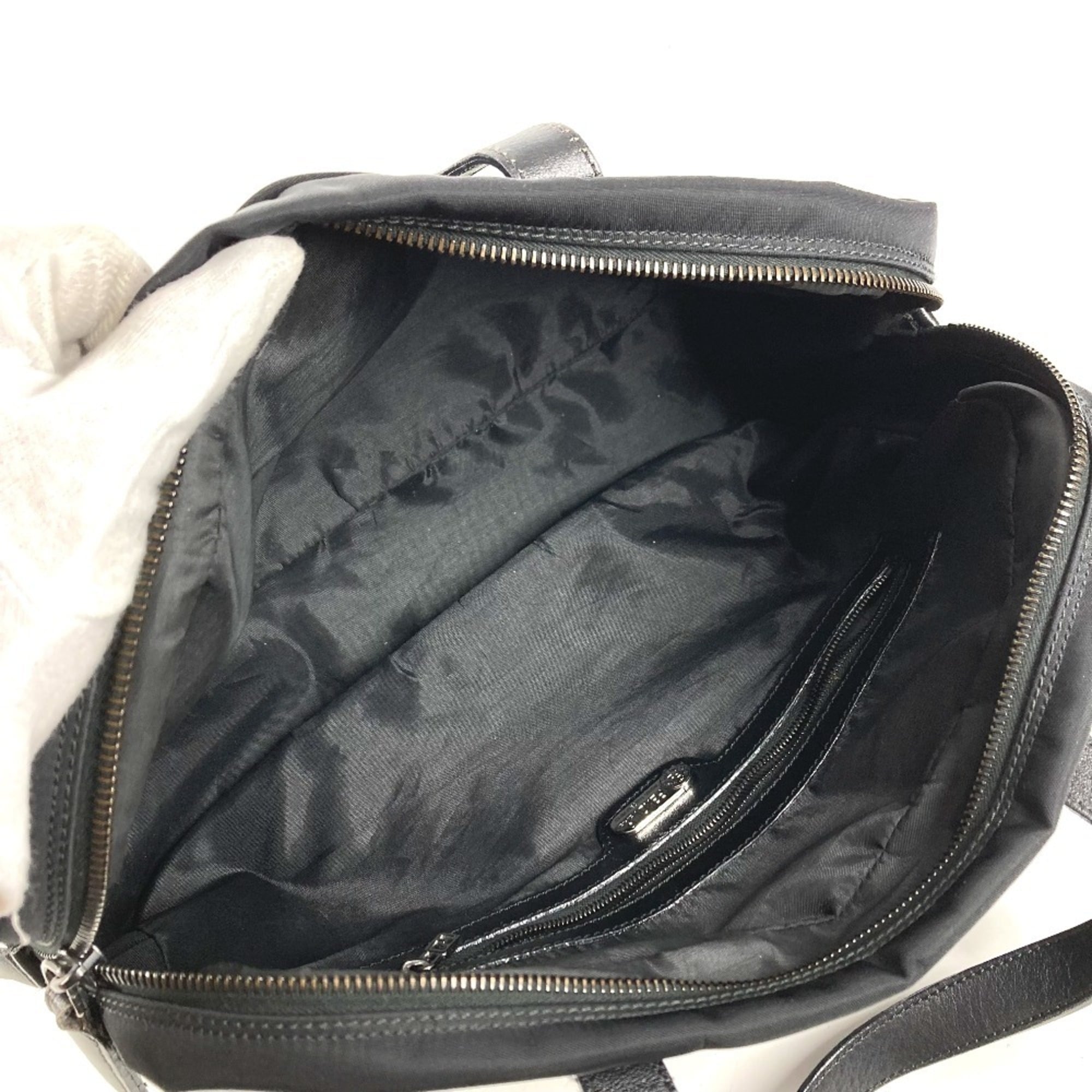 Fendi Black Nylon Handbag (Pre-Owned)