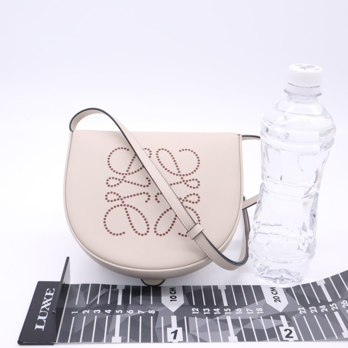 Loewe Light Beige Leather Shoulder Bag (Pre-Owned)