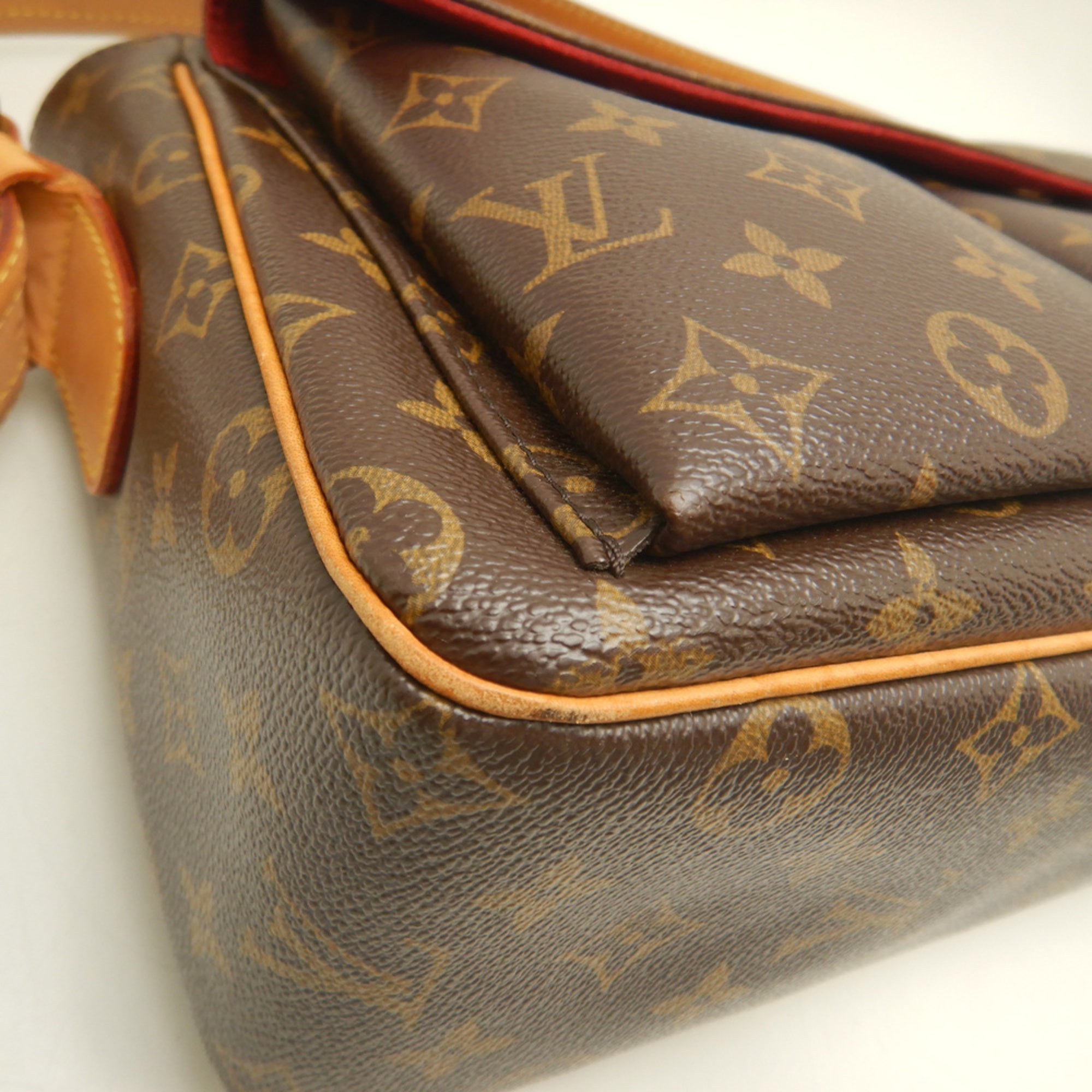 Louis Vuitton Monogram Brown Monogram Shoulder Bag (Pre-Owned)
