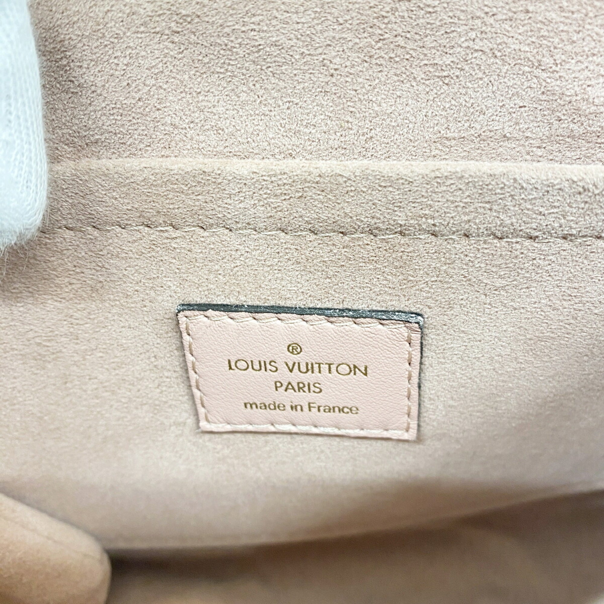 Louis Vuitton Rose Poudre Handbag (Pre-Owned)