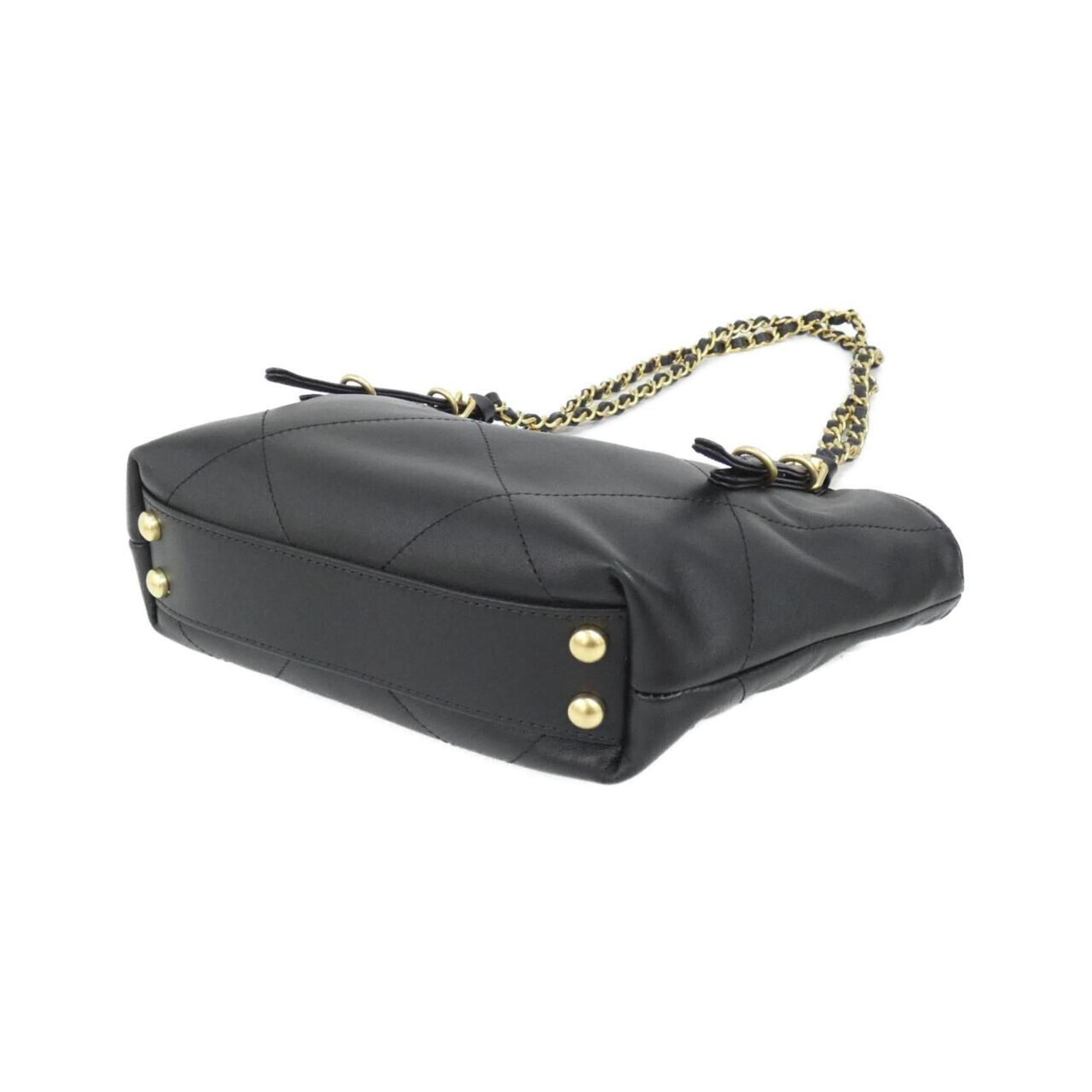 Chanel Black Leather Handbag (Pre-Owned)