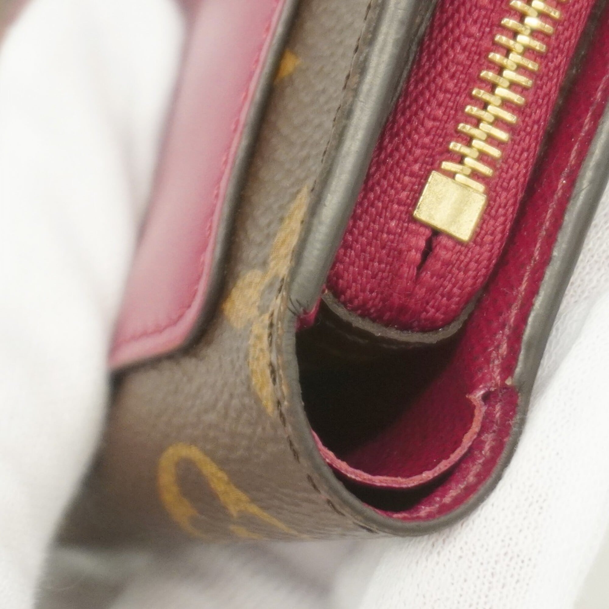 Louis Vuitton Brown Fuchsia Wallet (Bi-Fold) (Pre-Owned)