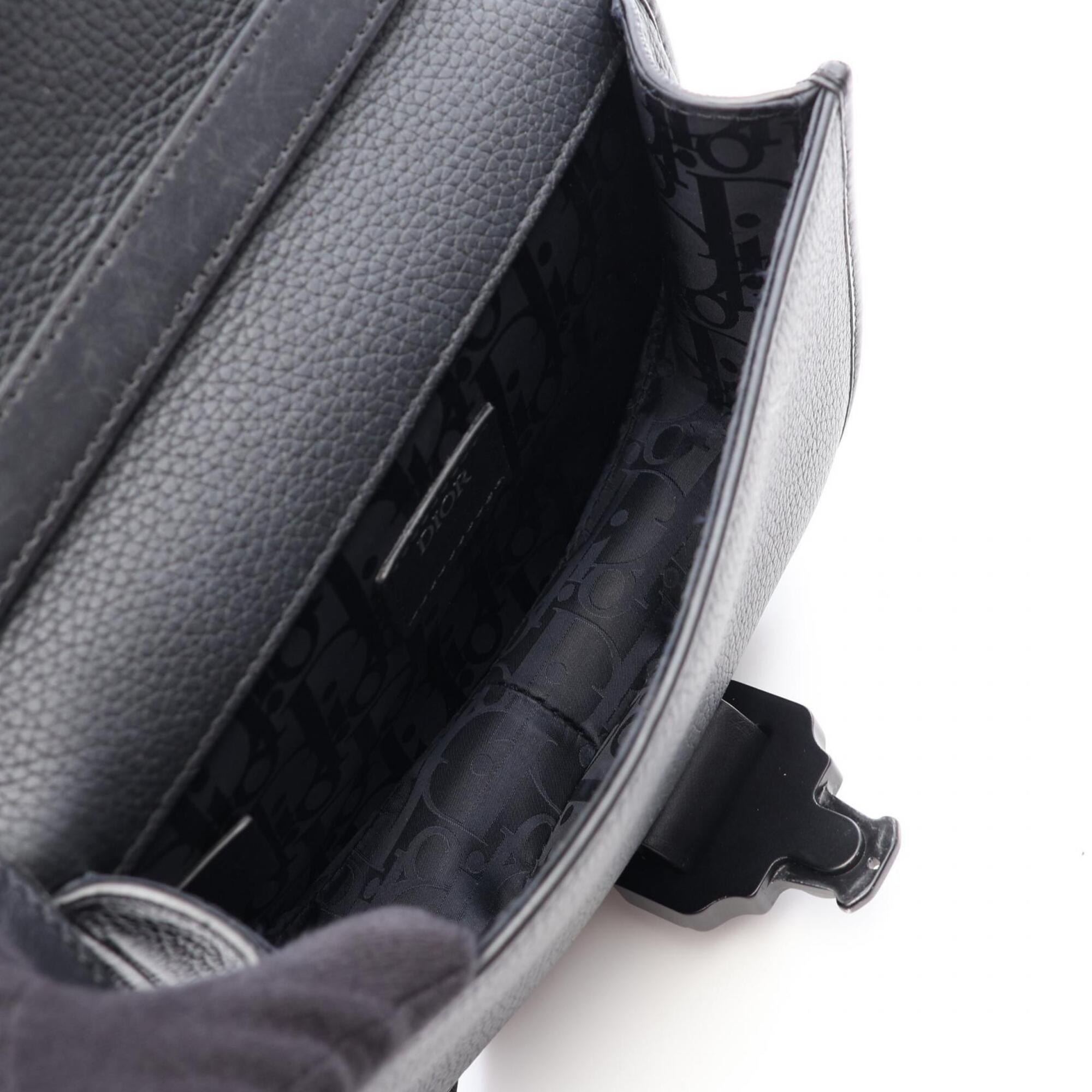 Christian Dior Black Leather Handbag Shoulder Bag (Pre-Owned)