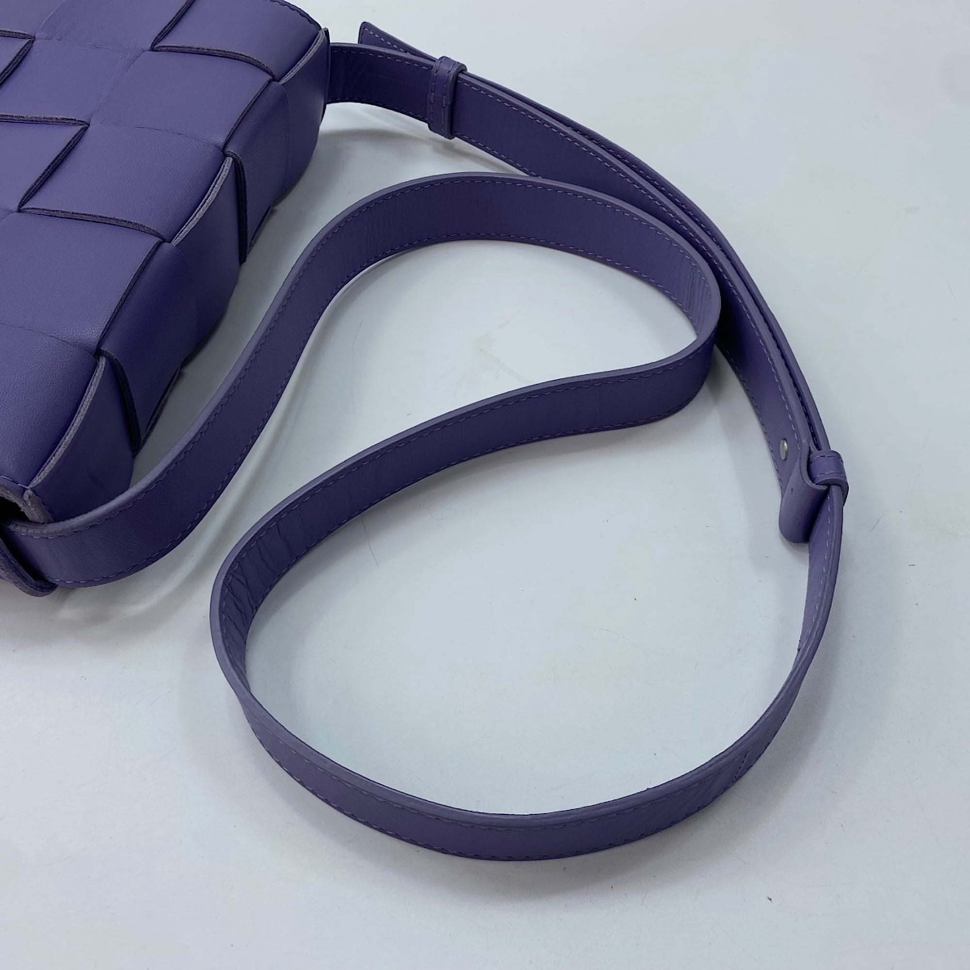 Bottega Veneta Purple Shoulder Bag (Pre-Owned)