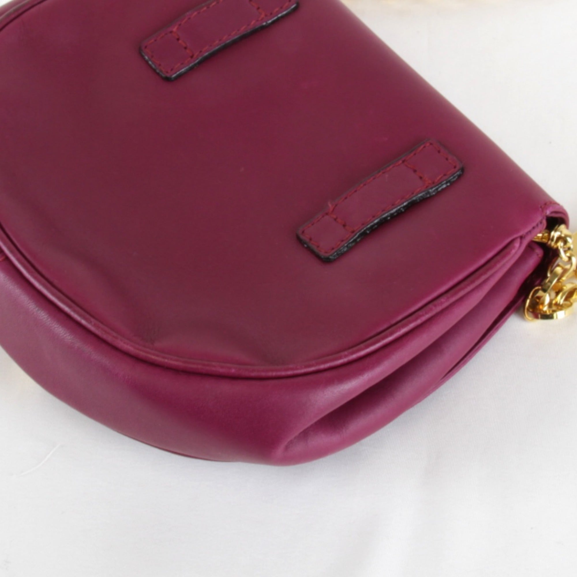 Salvatore Ferragamo Gancini Purple Leather Shoulder Bag (Pre-Owned)