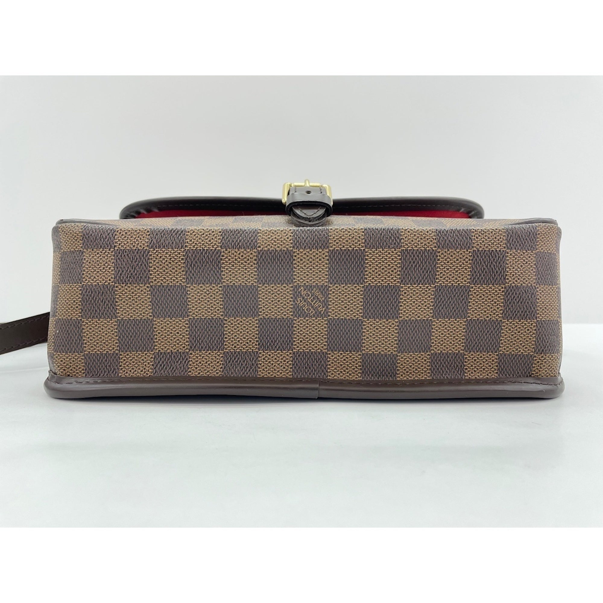 Louis Vuitton Brown Shoulder Bag (Pre-Owned)