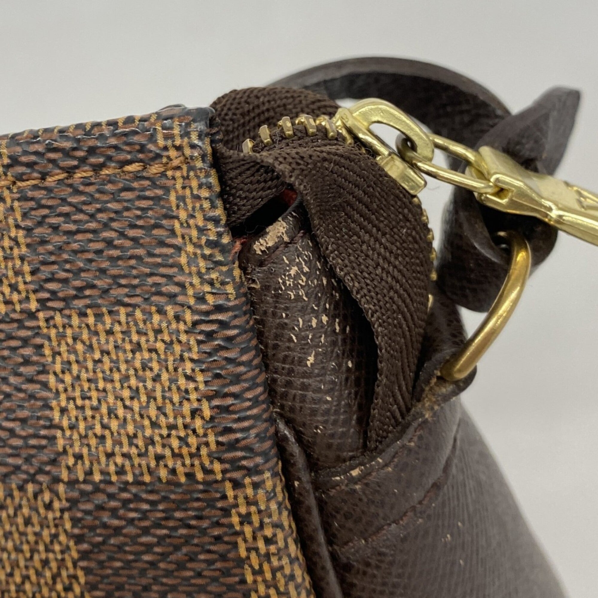 Louis Vuitton Ebene Pouch (Pre-Owned)
