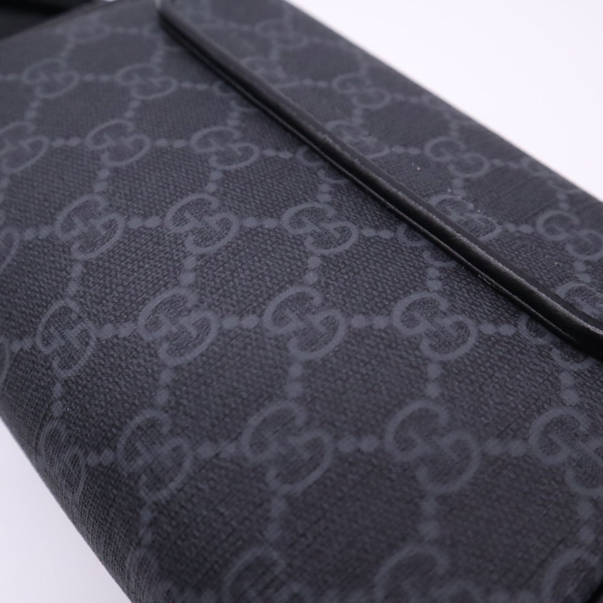 Gucci Black Gray Coated Canvas Leather Crossbody Bag Shoulder Bag (Pre-Owned)