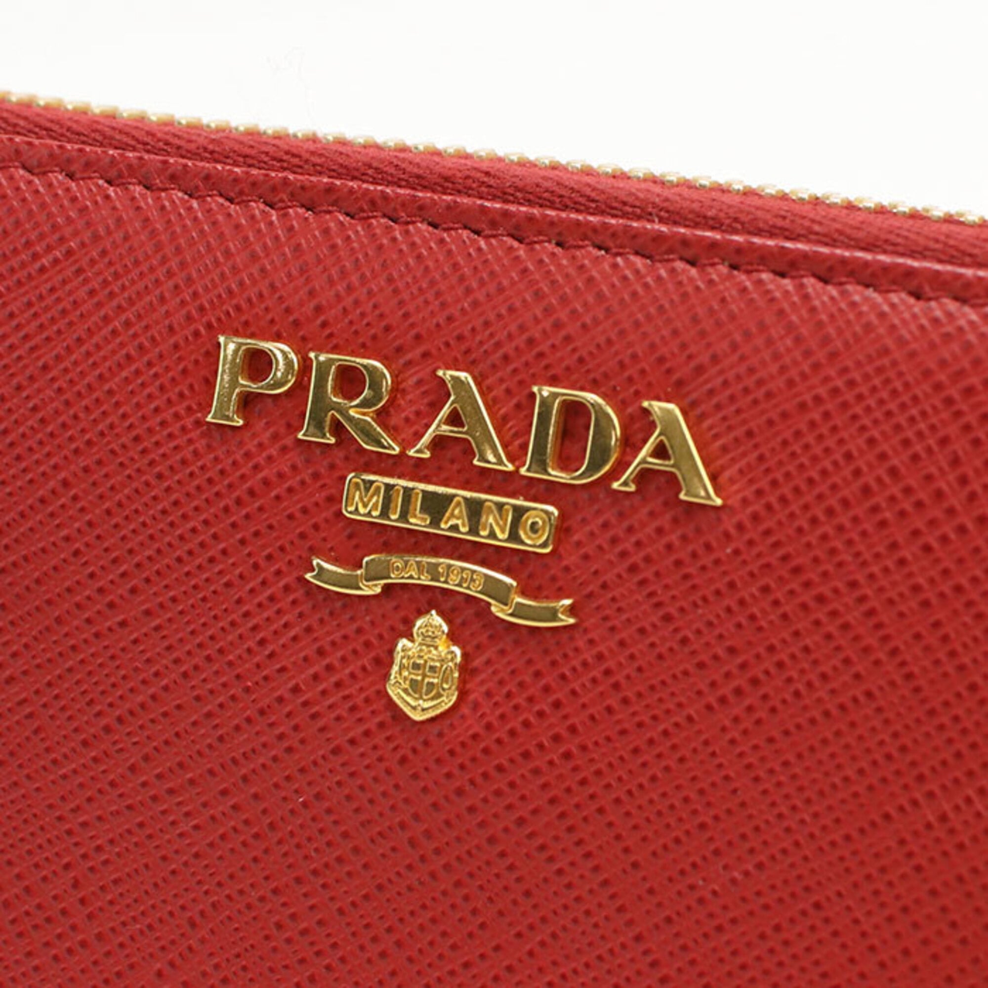 Prada Red Color Leather Long Wallet (Bi-Fold) (Pre-Owned)