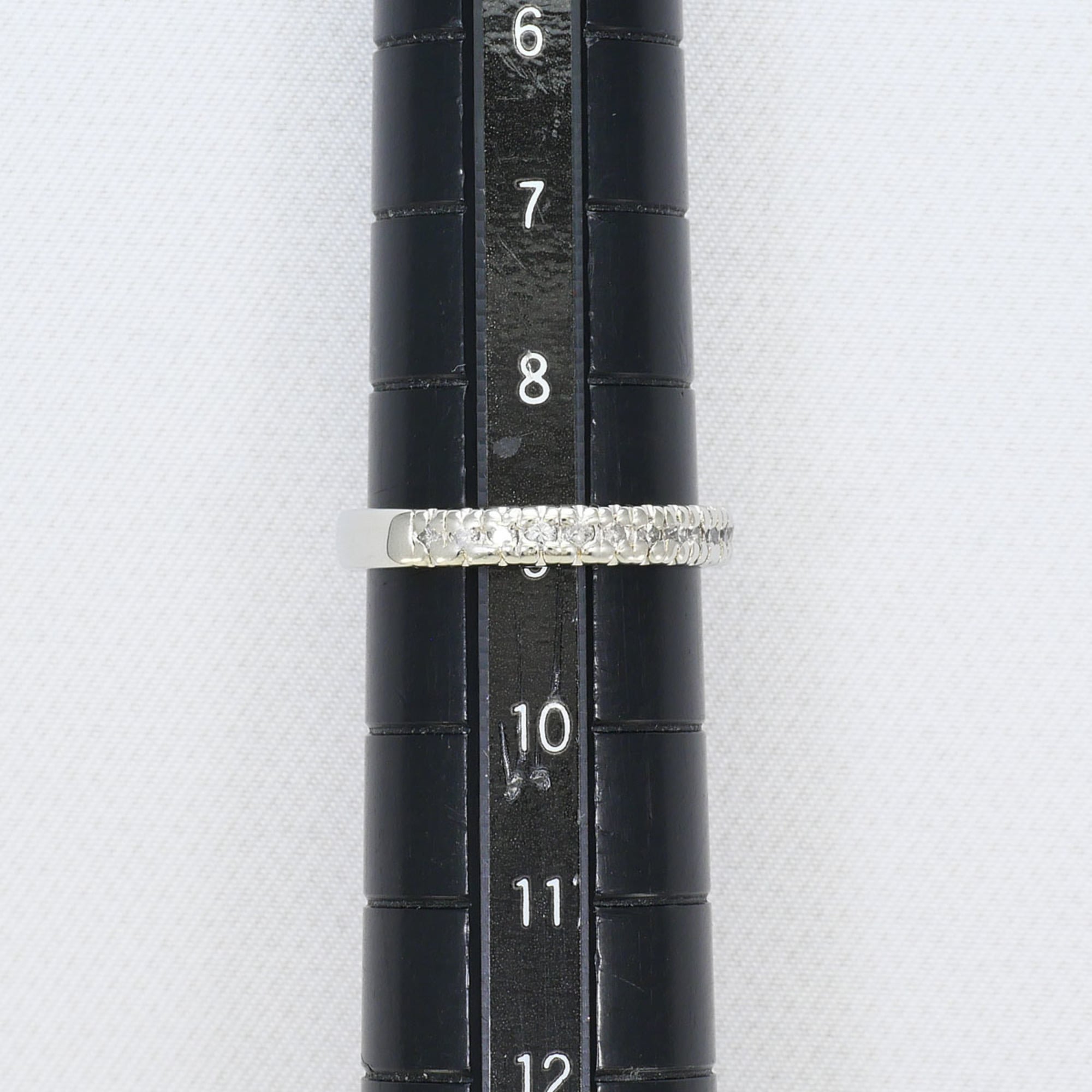 Unbranded White Gold White Gold (18K) Band Ring (Pre-Owned)