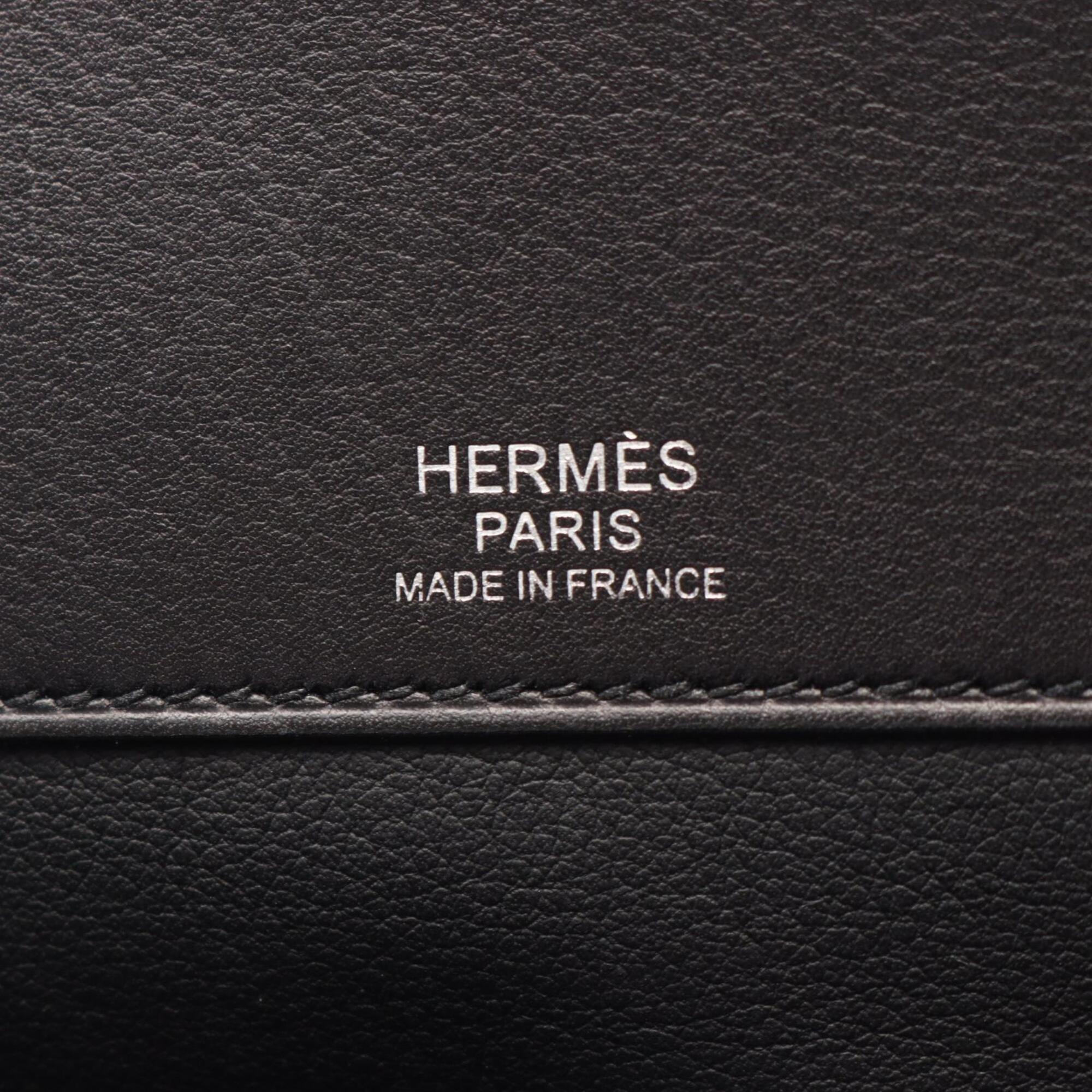 Hermes Black Leather Shoulder Bag (Pre-Owned)