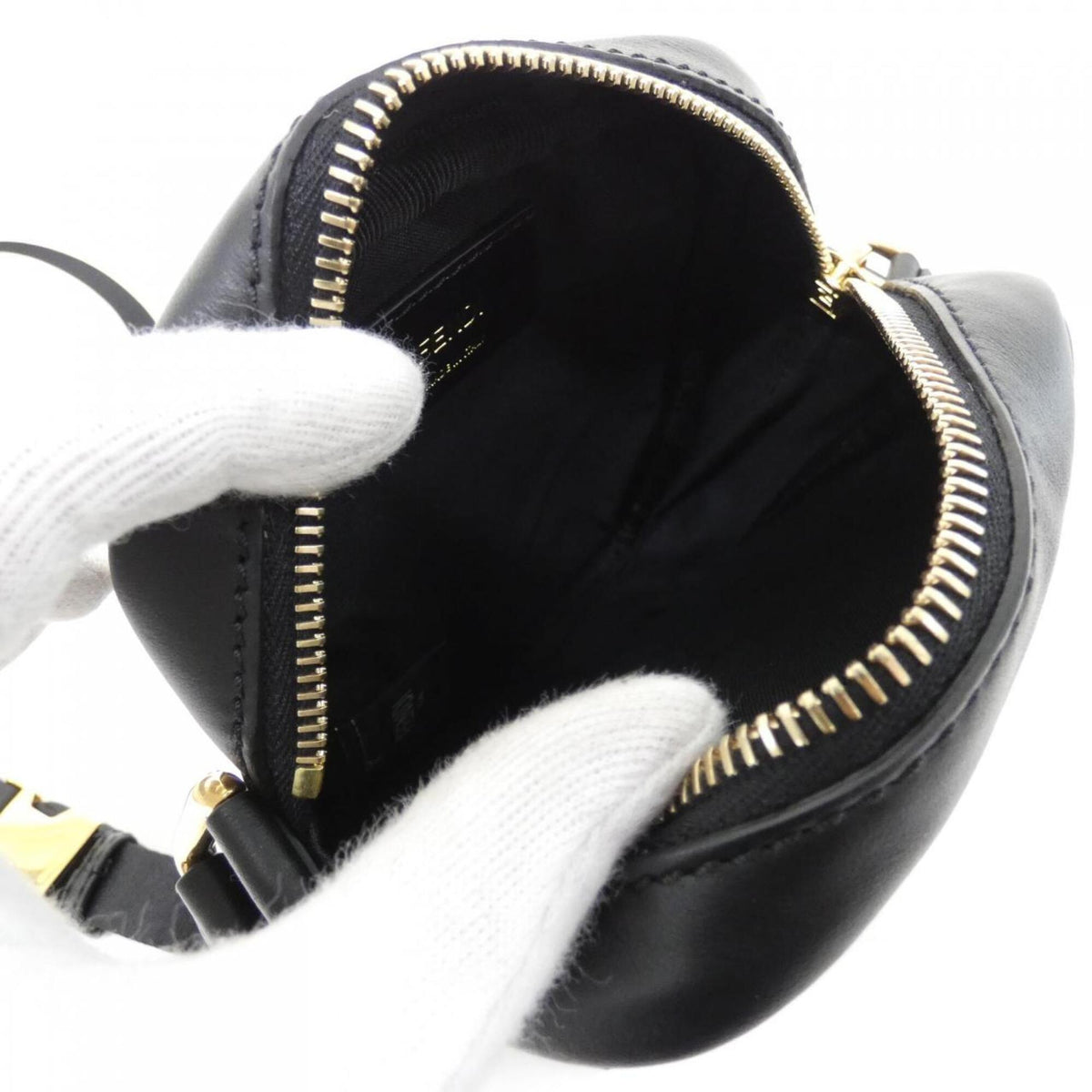 Fendi Black Leather Shoulder Bag (Pre-Owned)