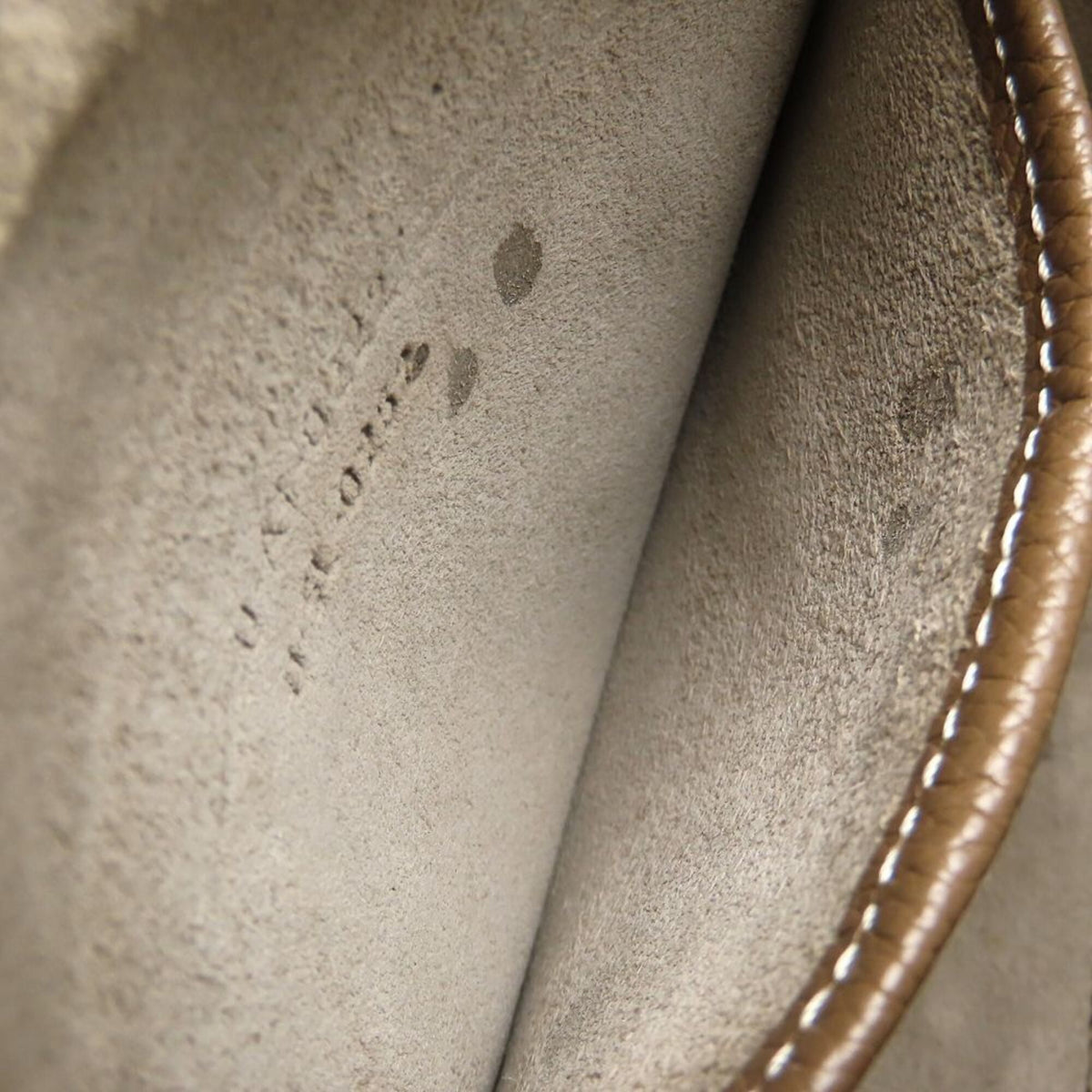 Celine Luggage Grayish Leather Handbag (Pre-Owned)