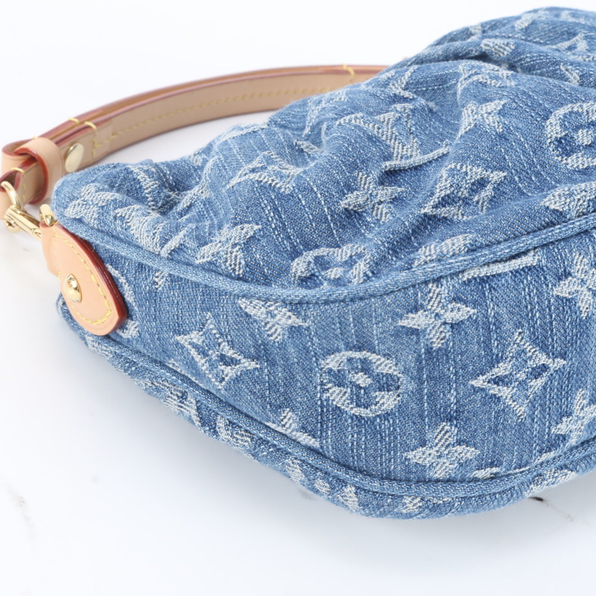 Louis Vuitton Blue Leather Canvas Handbag Pochette Shoulder Bag (Pre-Owned)