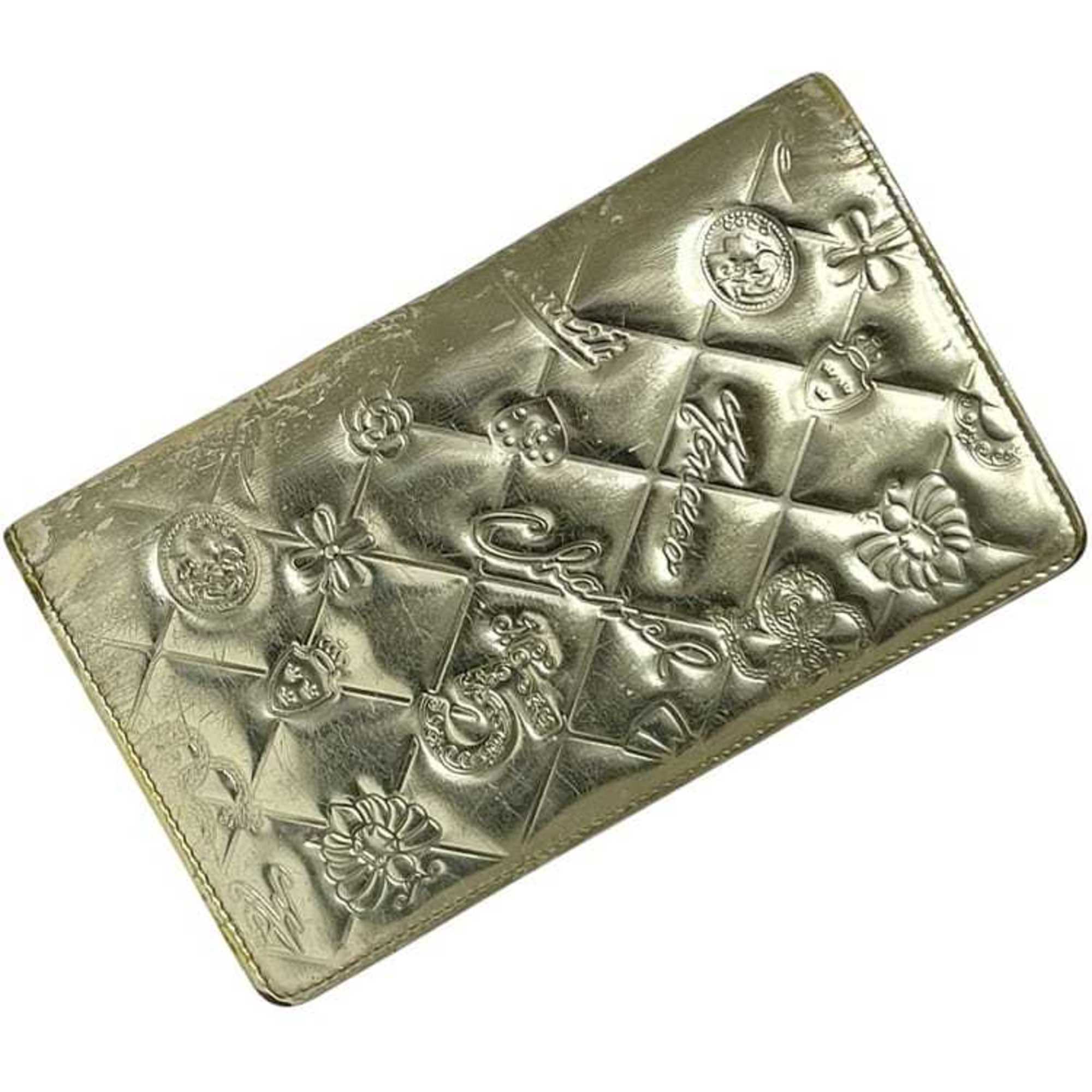Chanel Gold Patent Leather Long Wallet (Bi-Fold) (Pre-Owned)