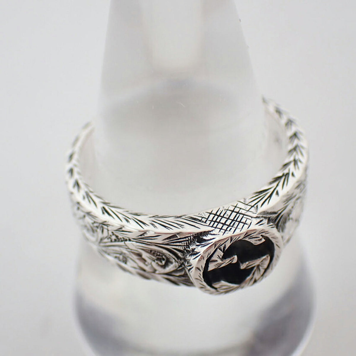 Gucci Sterling Silver 925 Band Ring (Pre-Owned)