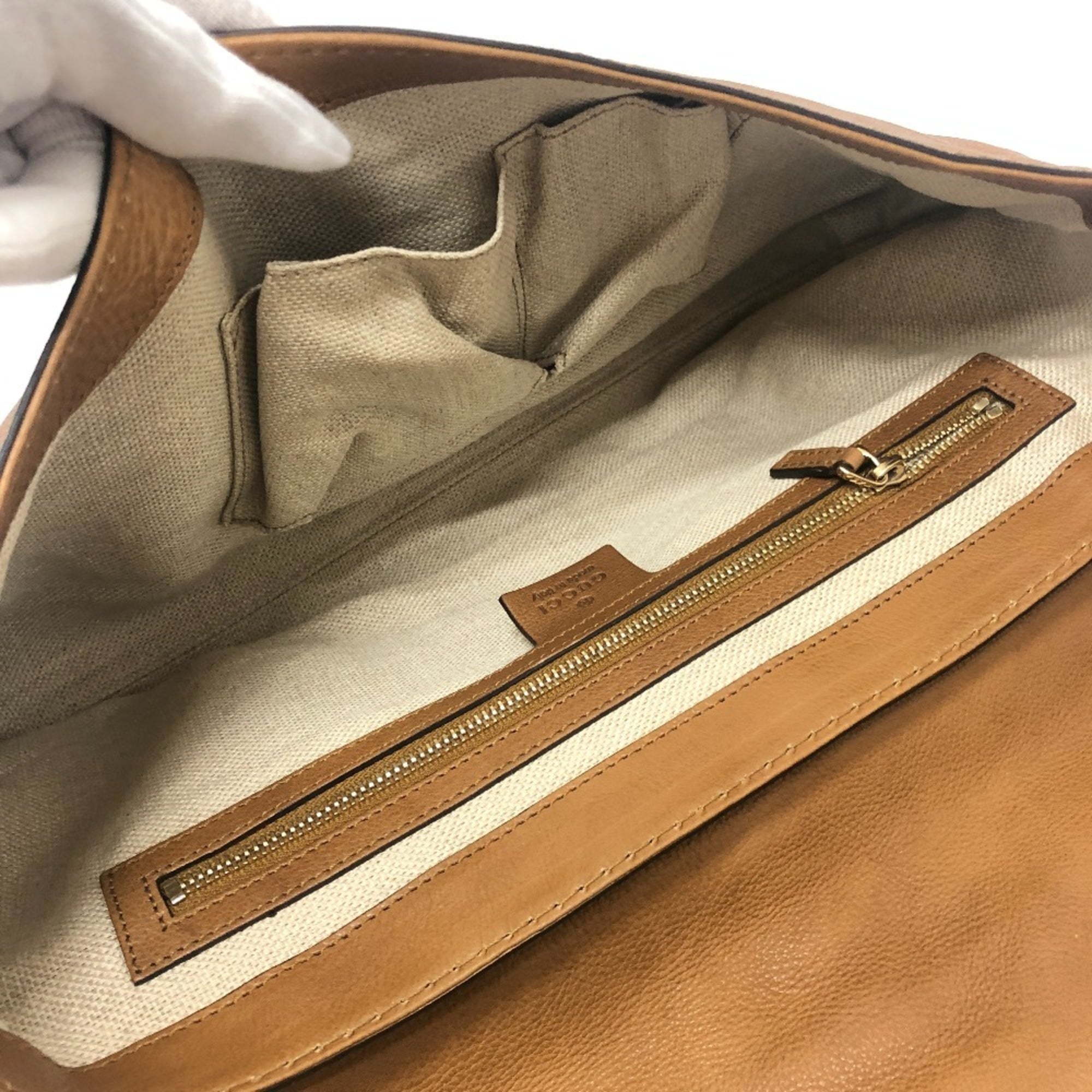 Gucci Brown Leather Clutch Bag (Pre-Owned)