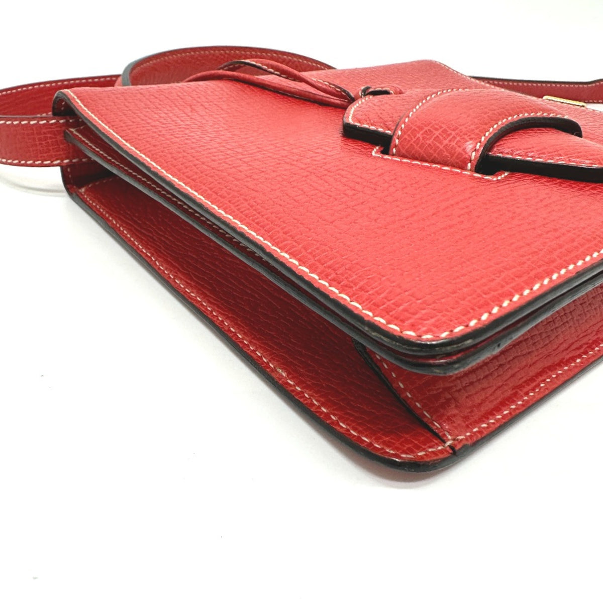 Loewe Red Leather Handbag (Pre-Owned)