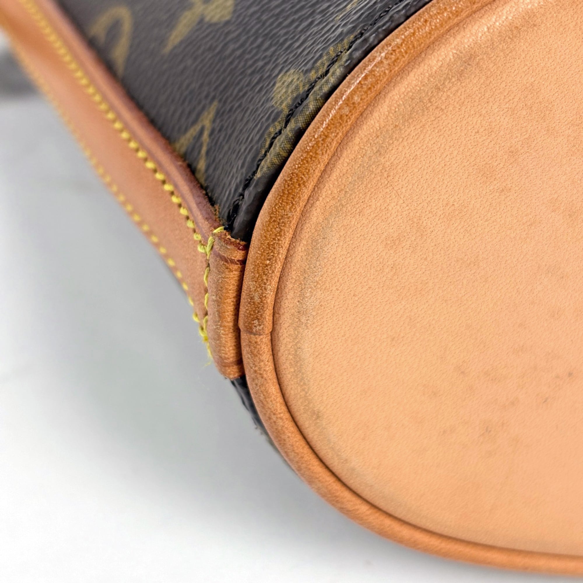 Louis Vuitton Brown Monogram Shoulder Bag (Pre-Owned)