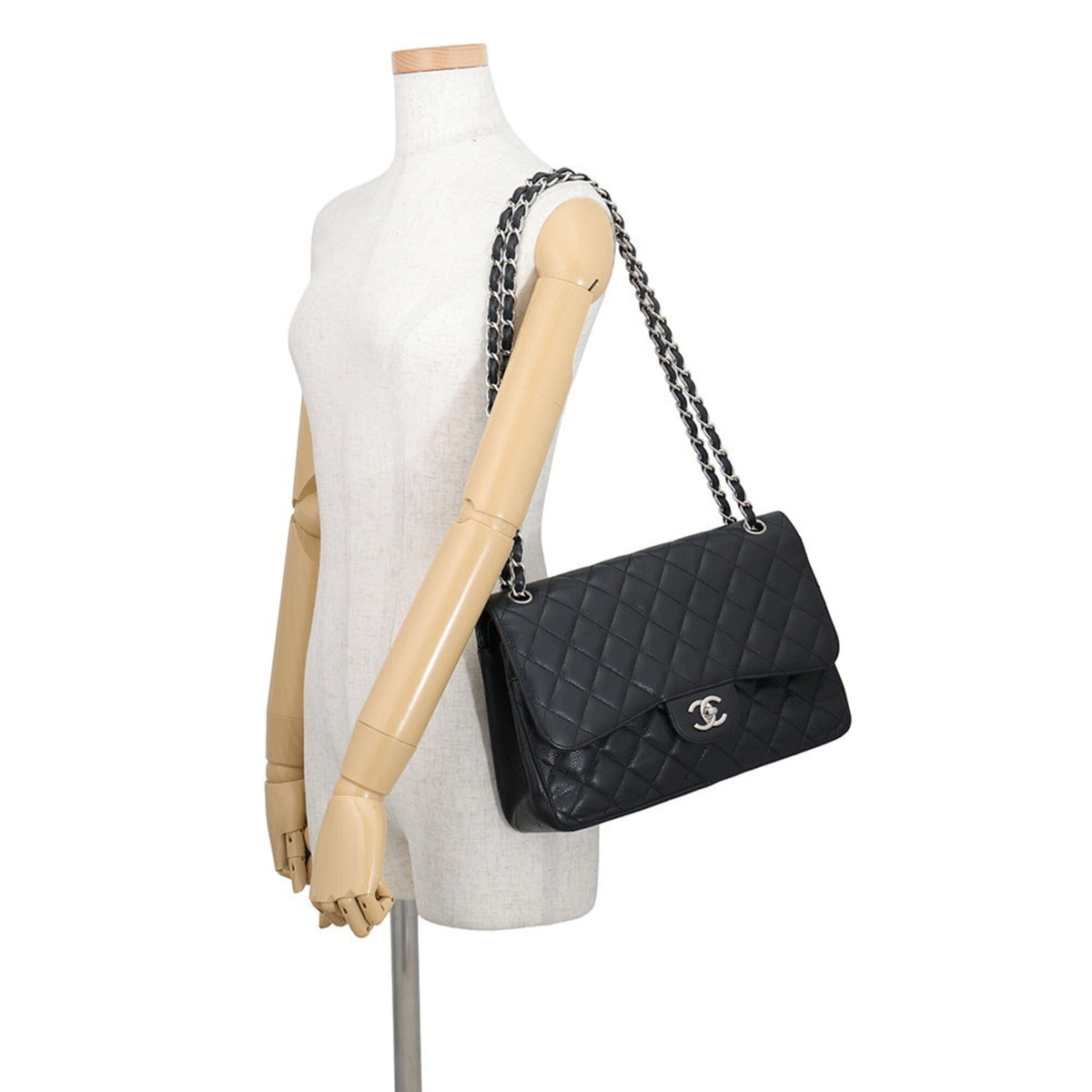 Chanel Matelasse Black Grained Calfskin Handbag Shoulder Bag (Pre-Owned)