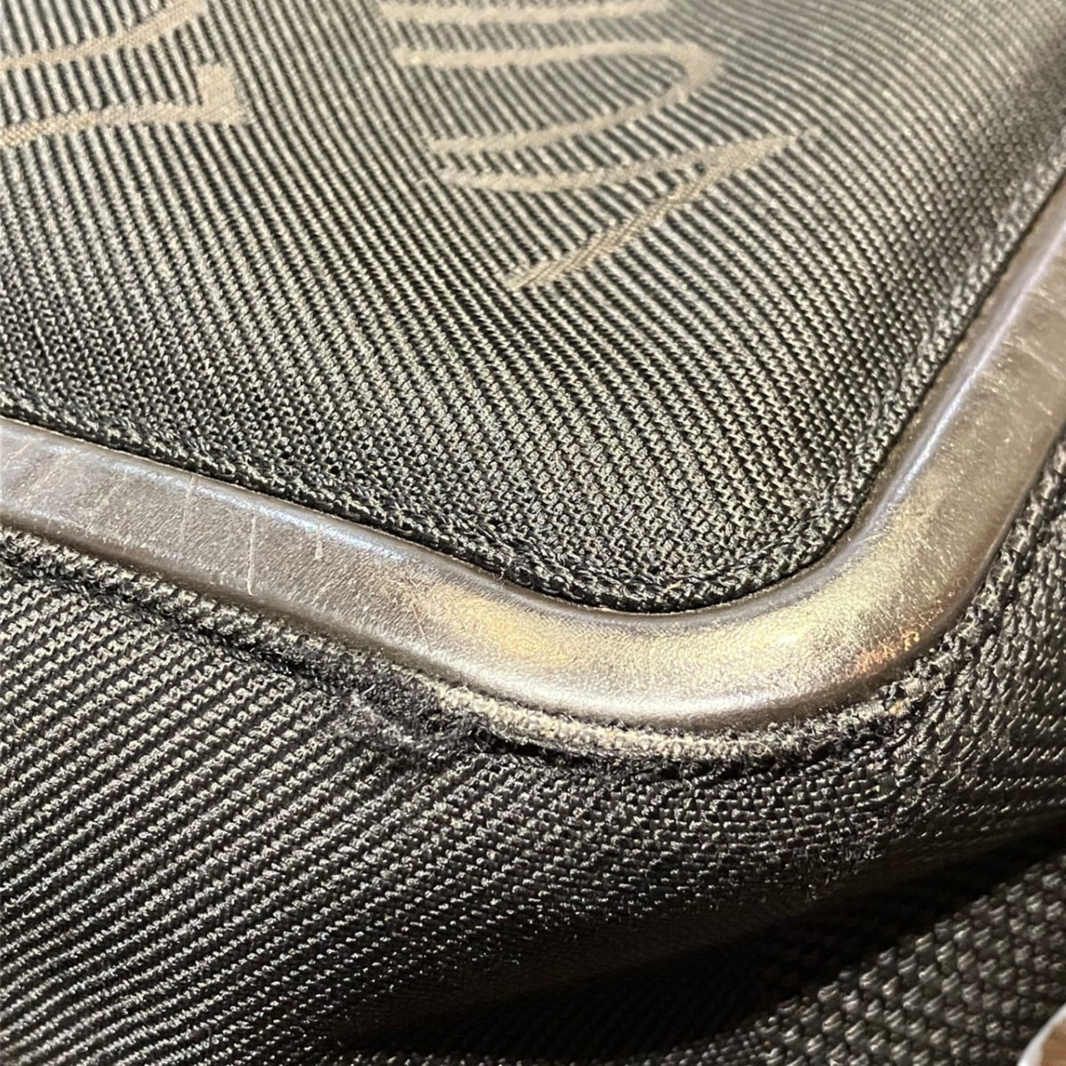 Louis Vuitton Black Damier Geant Shoulder Bag (Pre-Owned)