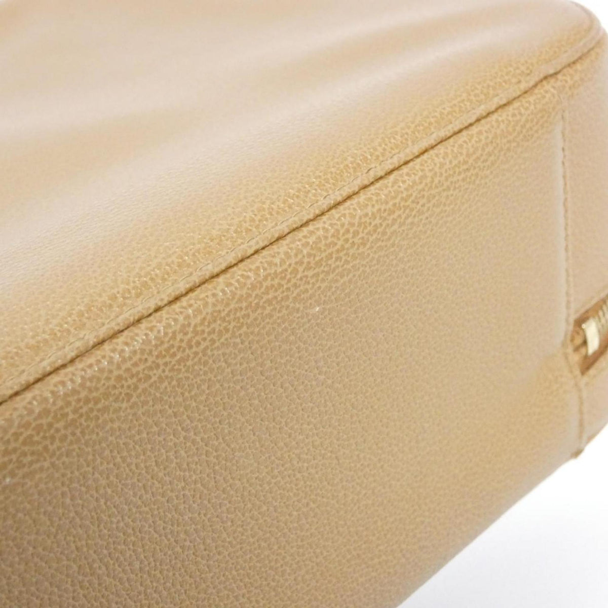 Chanel Beige Leather Handbag (Pre-Owned)
