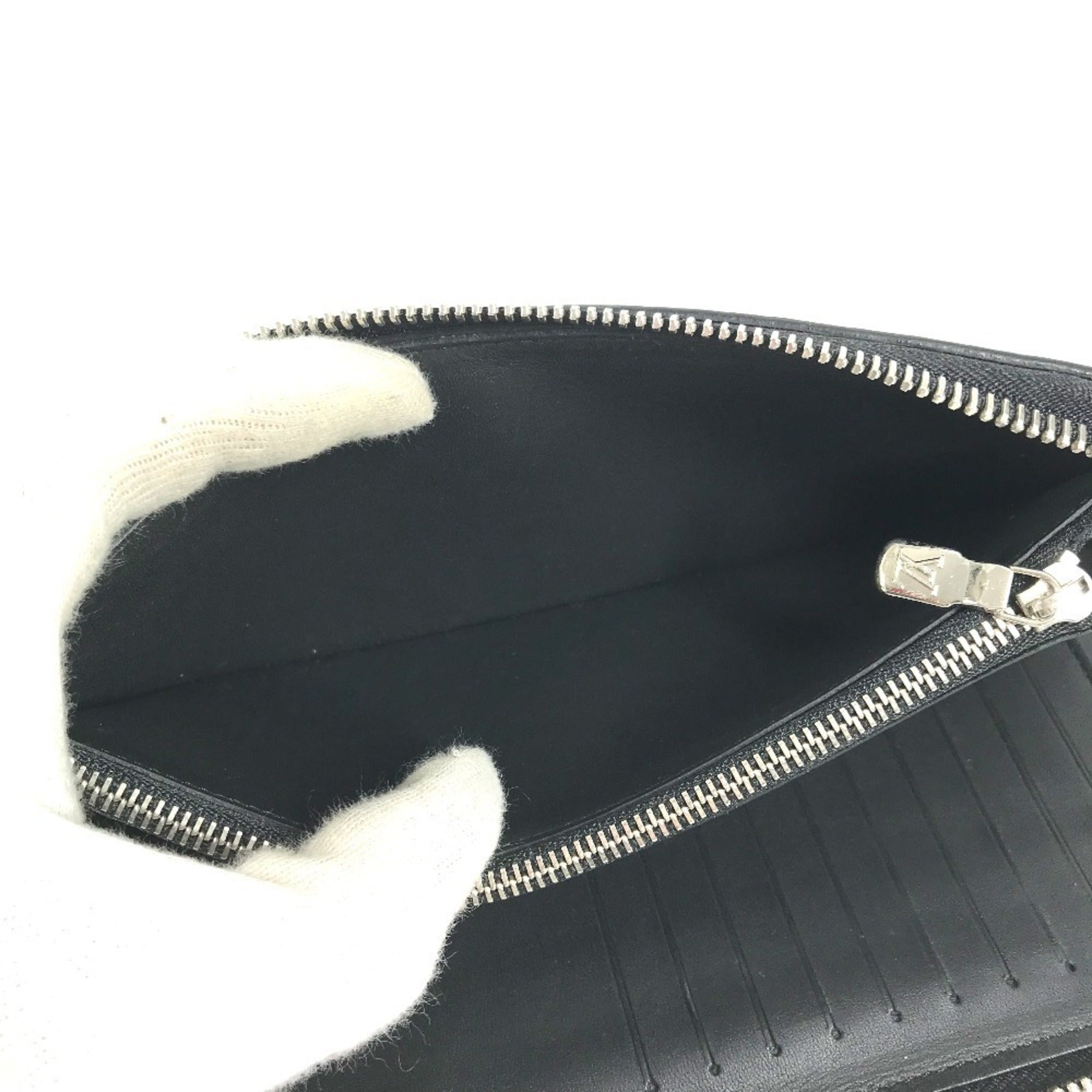 Louis Vuitton Black Noir Long Wallet (Bi-Fold) (Pre-Owned)