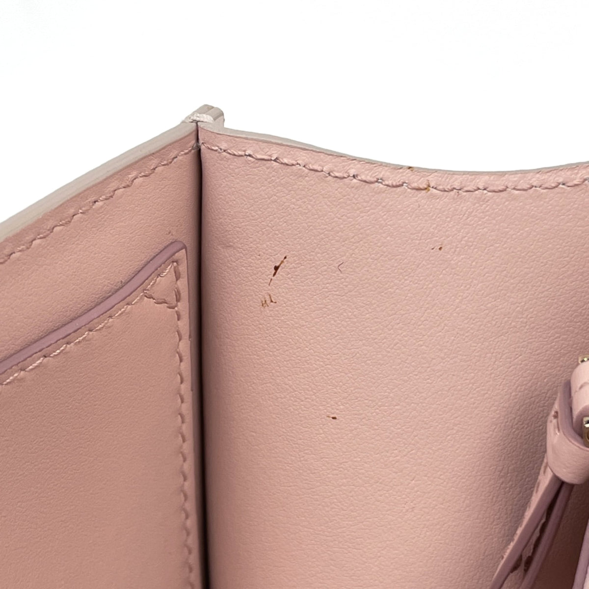 Salvatore Ferragamo Pink Leather Shoulder Bag (Pre-Owned)