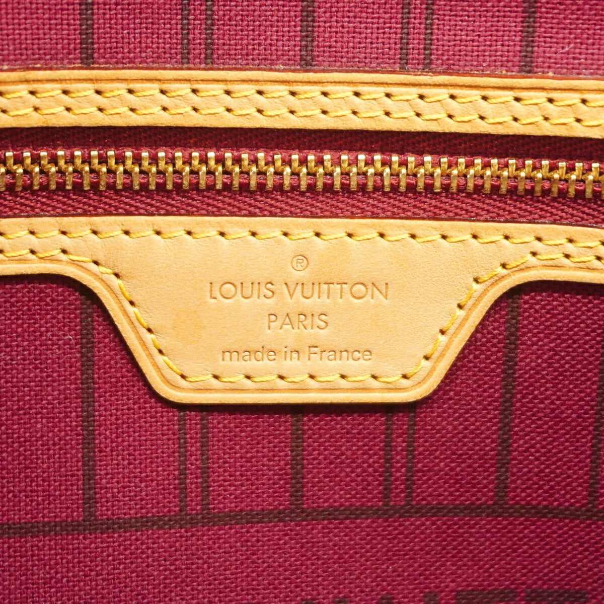 Louis Vuitton Fuchsia Tote Bag (Pre-Owned)