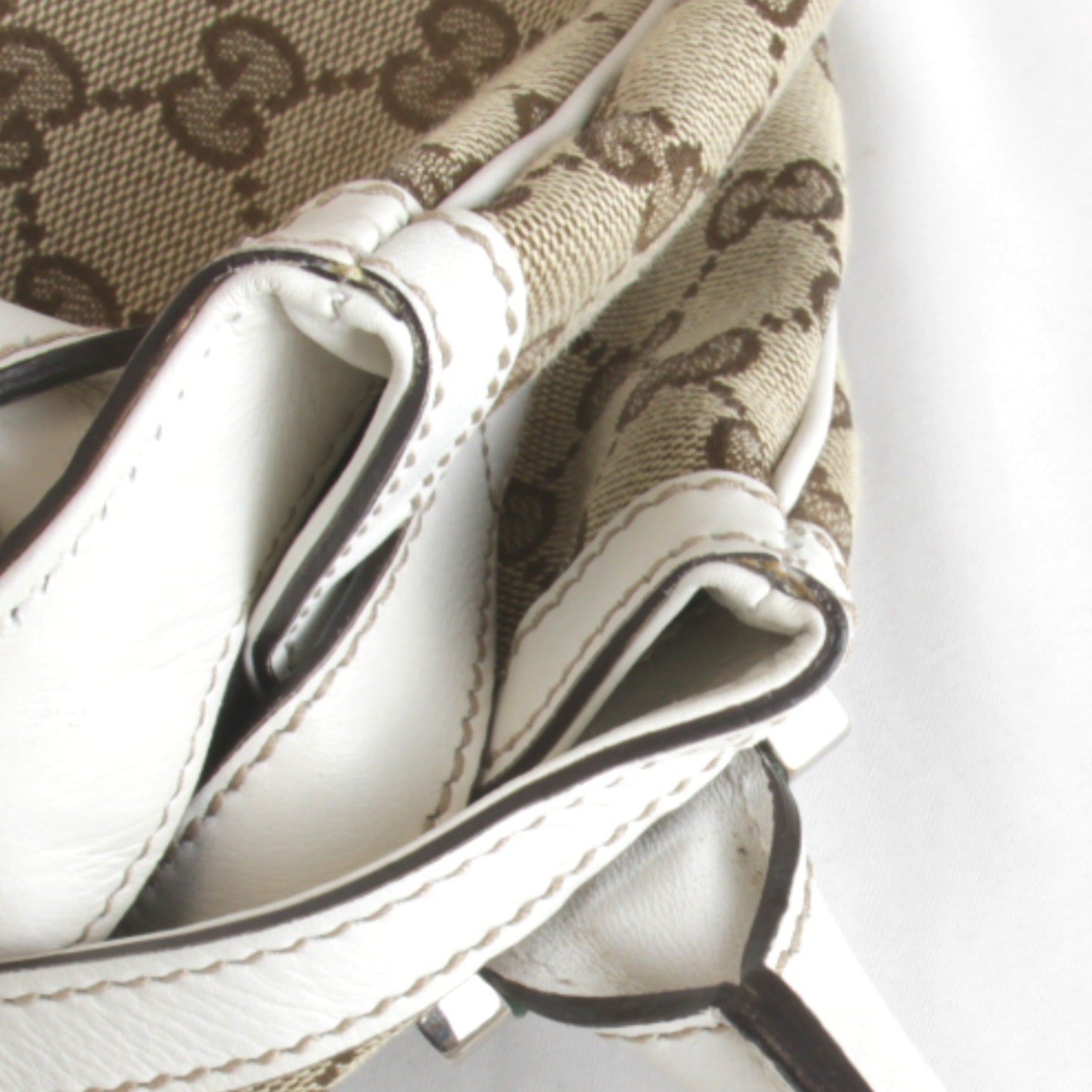 Gucci Gg Canvas Beige Gg Canvas Tote Bag (Pre-Owned)