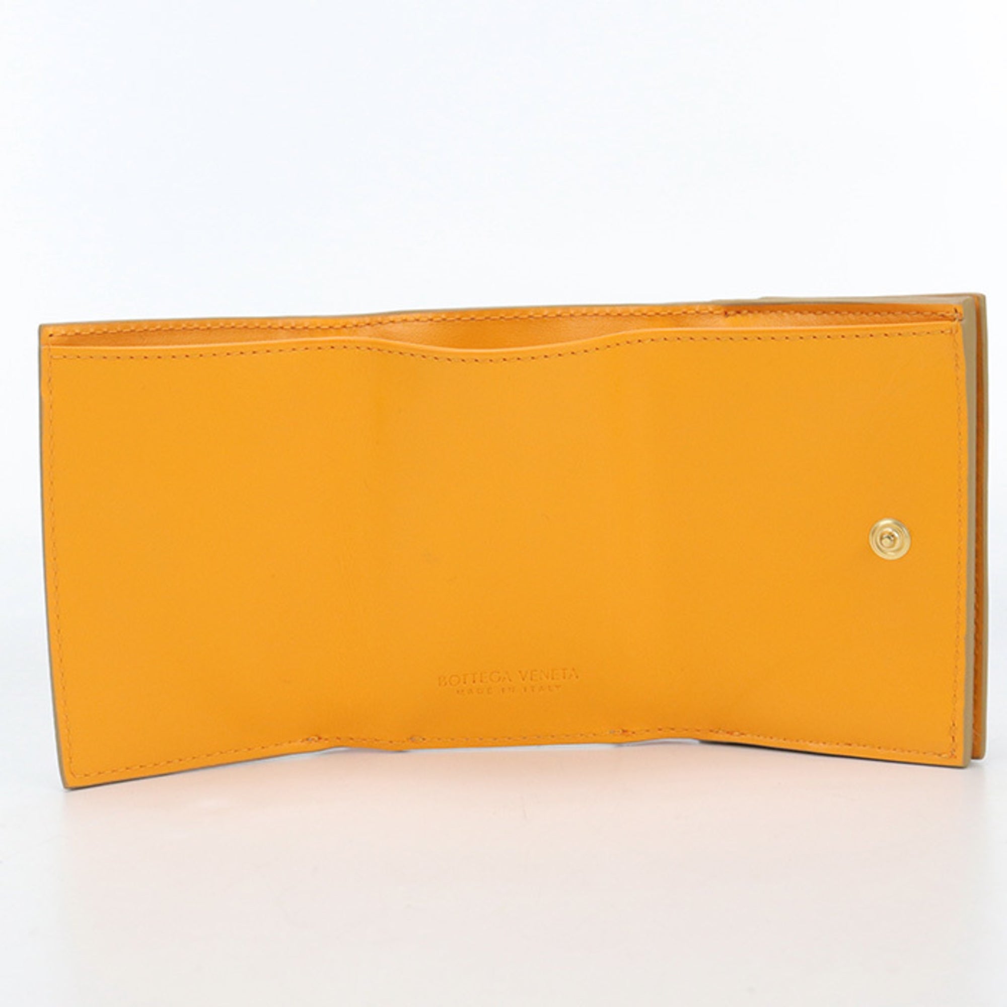 Bottega Veneta Beige Leather Wallet (Tri-Fold) (Pre-Owned)