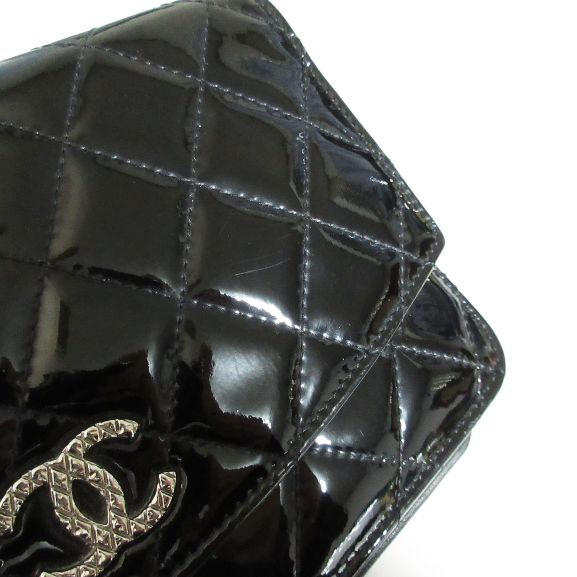 Chanel Matelasse Black Patent Leather Chain/Shoulder Wallet (Pre-Owned)