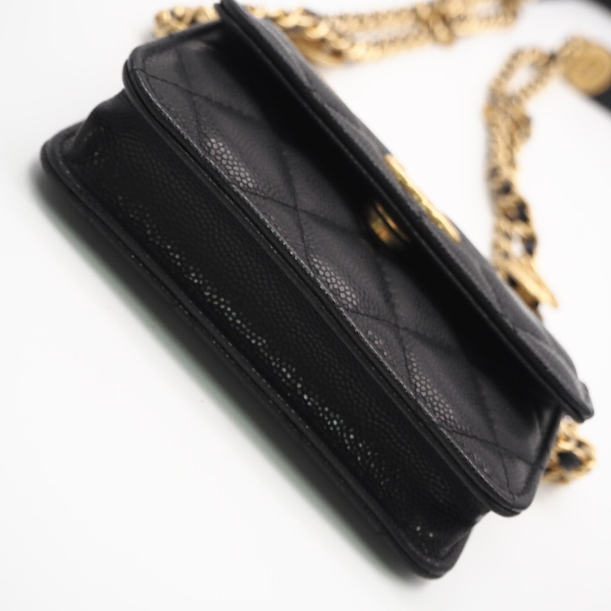 Chanel Matelasse Black Grained Calfskin Shoulder Bag (Pre-Owned)