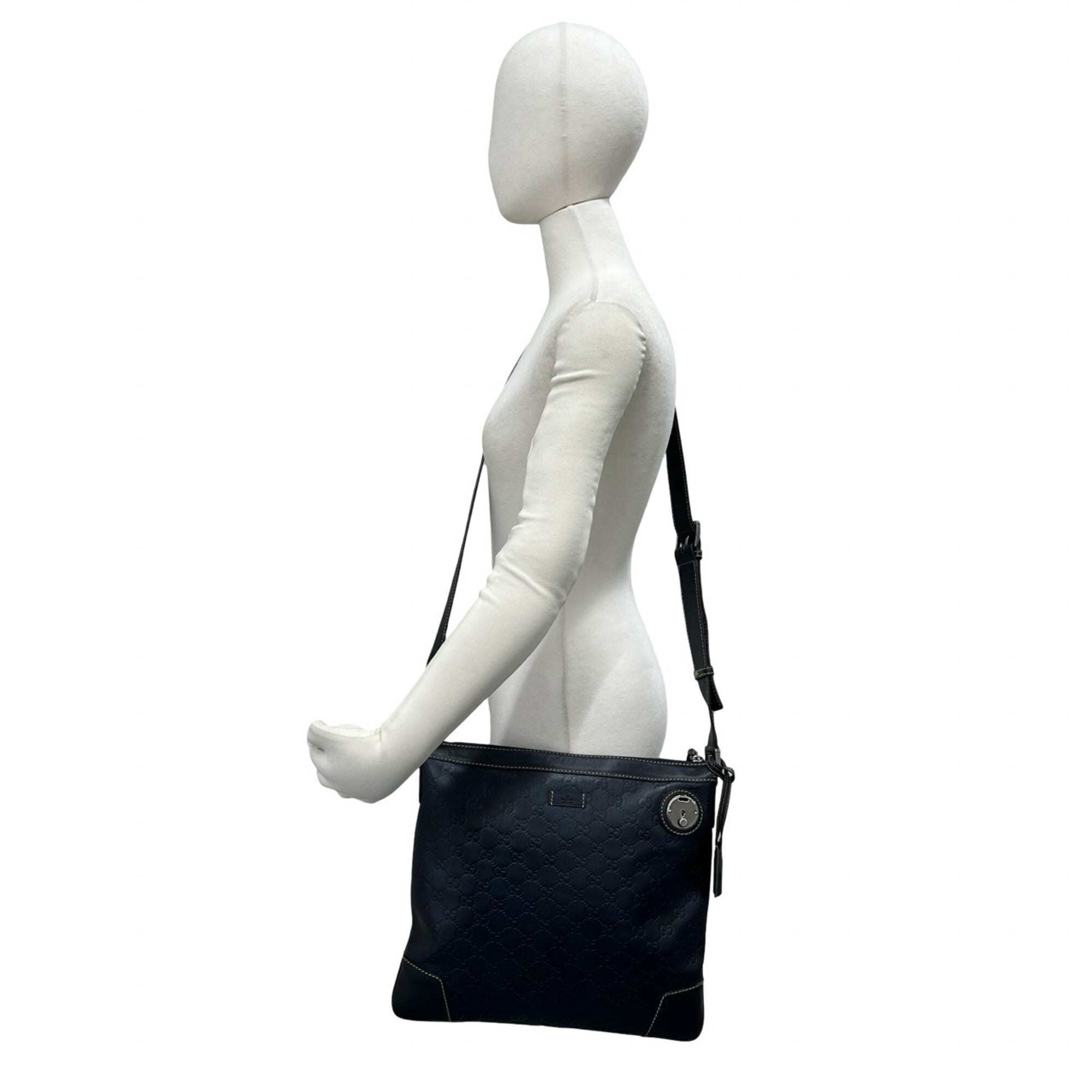 Gucci Navy Leather Shoulder Bag (Pre-Owned)