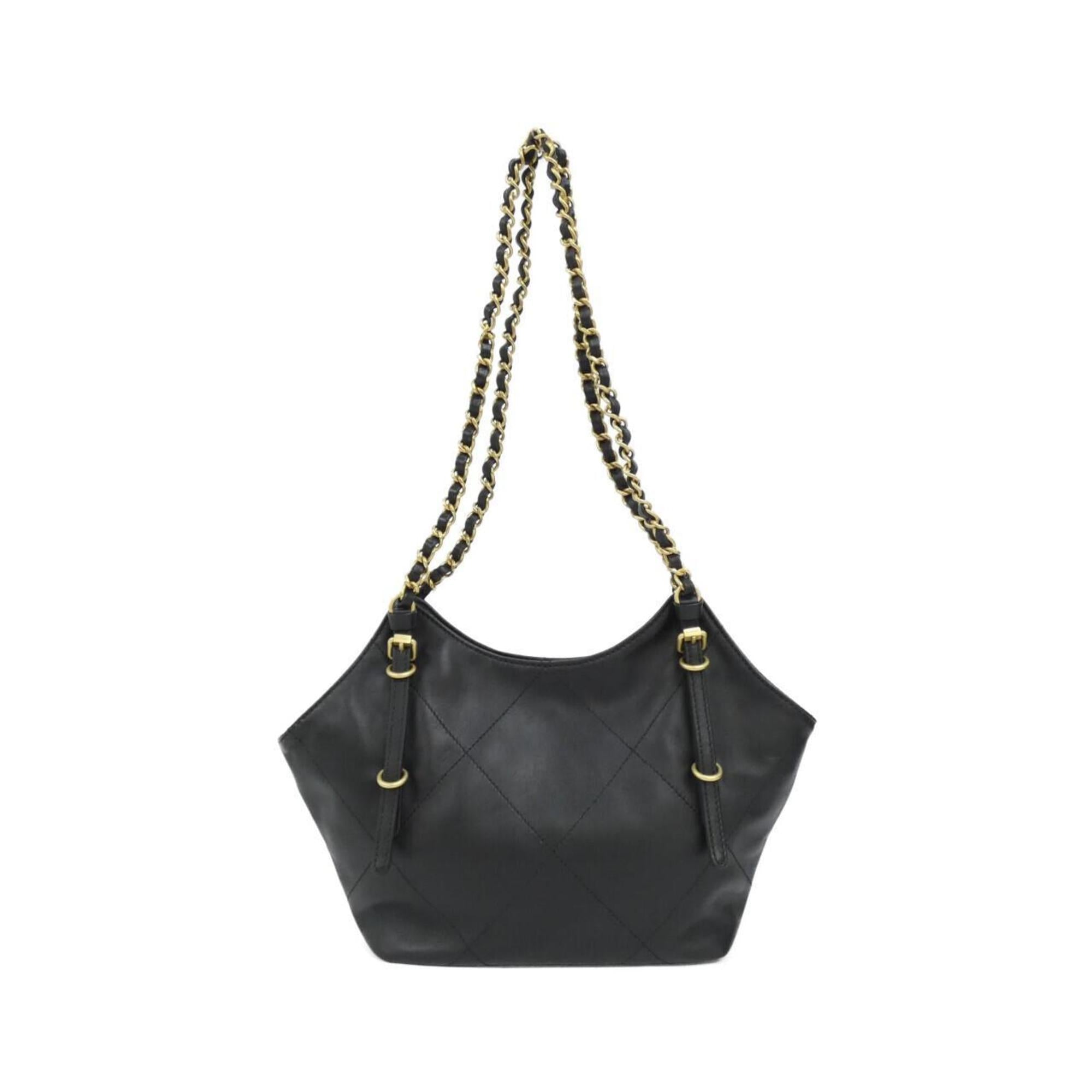 Chanel Black Leather Handbag (Pre-Owned)