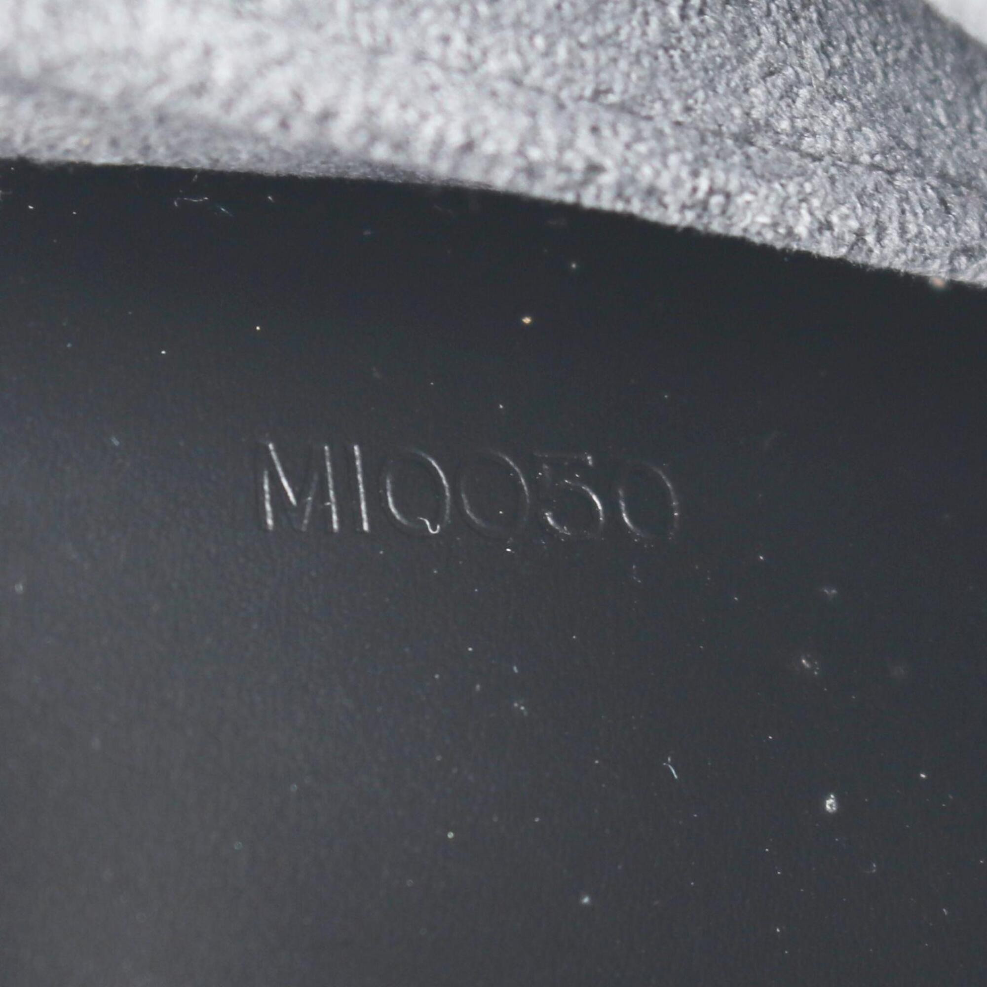 Louis Vuitton Epi Black Noir Leather Handbag (Pre-Owned)