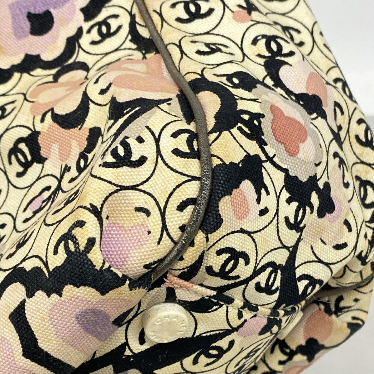 Chanel Gray Multi-Color Canvas Tote Bag (Pre-Owned)
