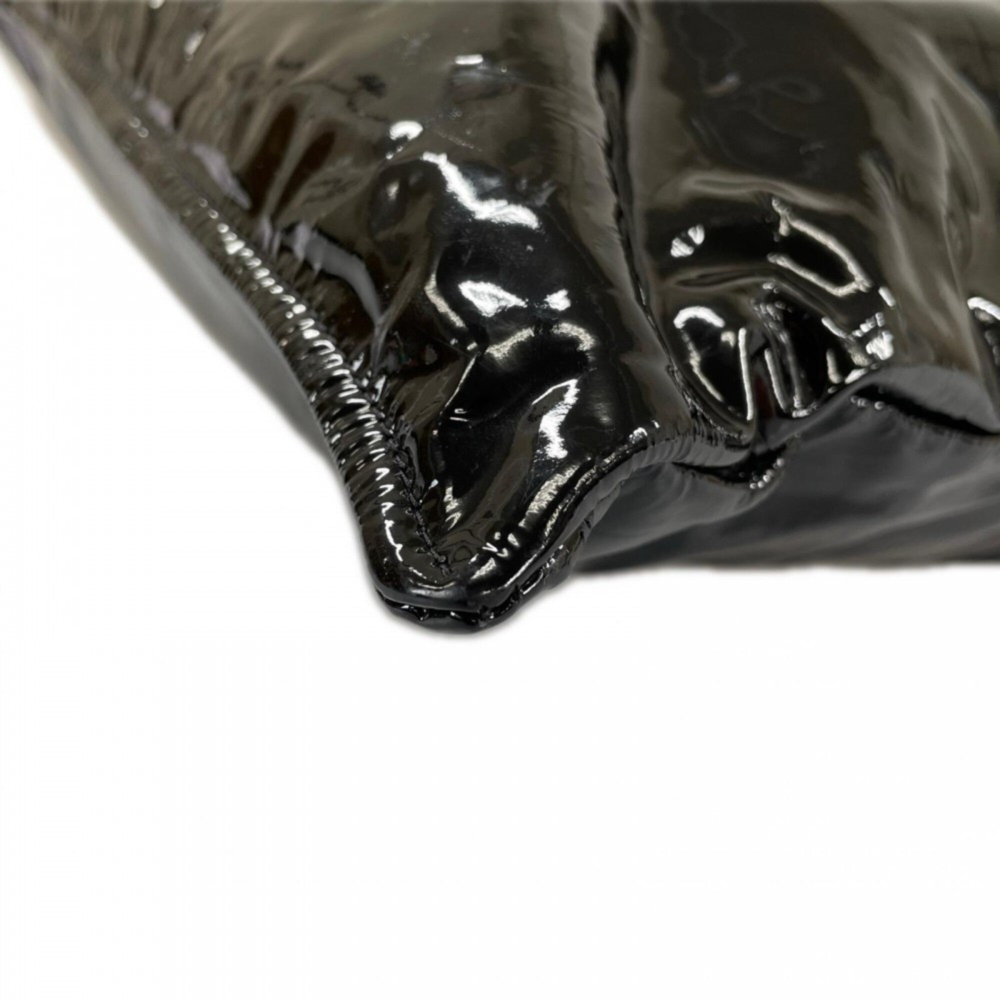 Chanel Black Patent Leather Tote Bag (Pre-Owned)