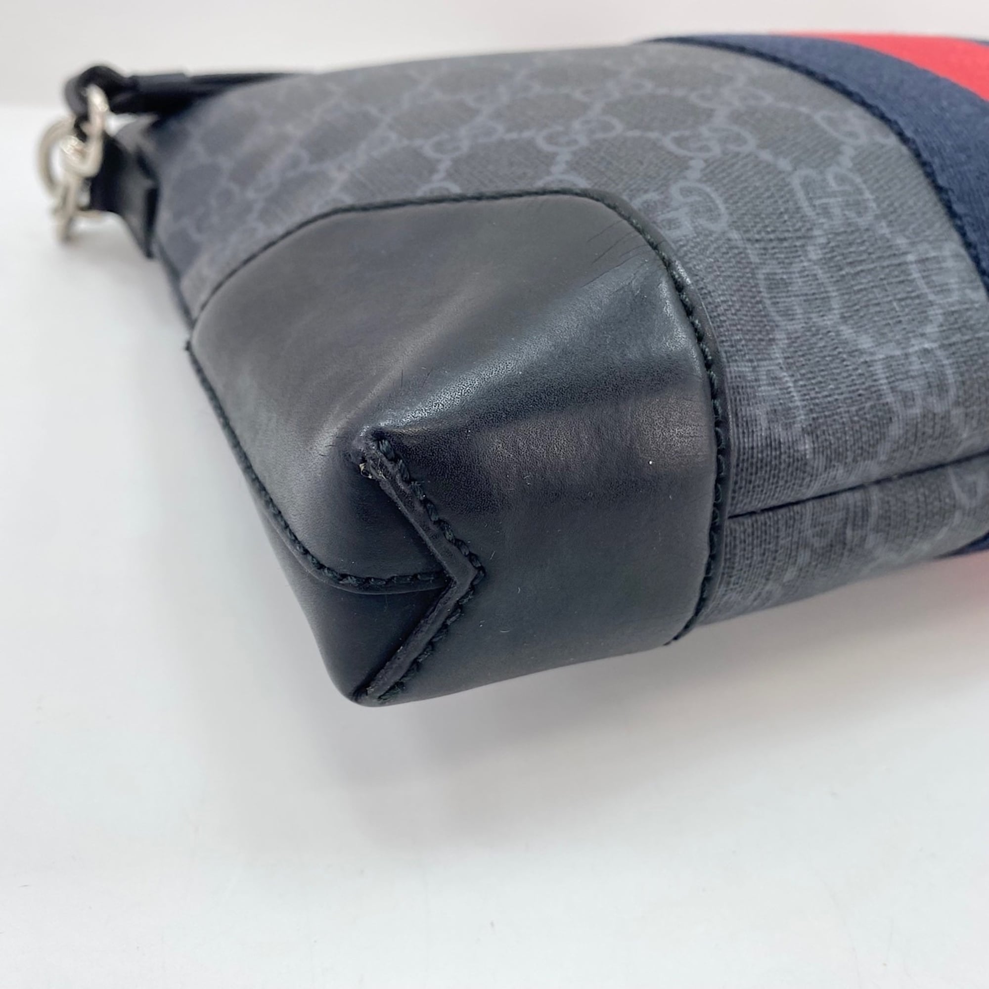 Gucci Black Clutch Bag (Pre-Owned)