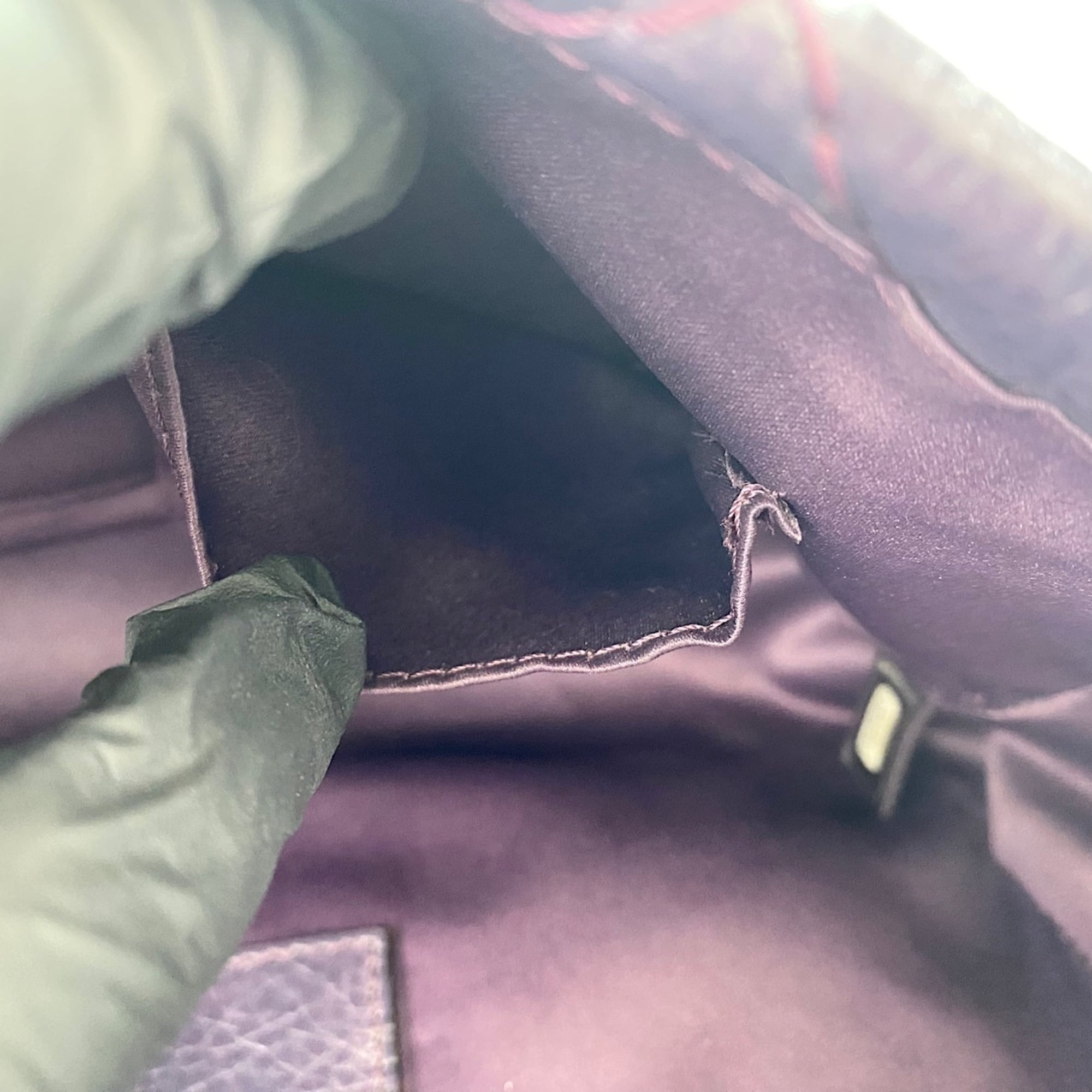 Chanel Purple Shoulder Bag (Pre-Owned)