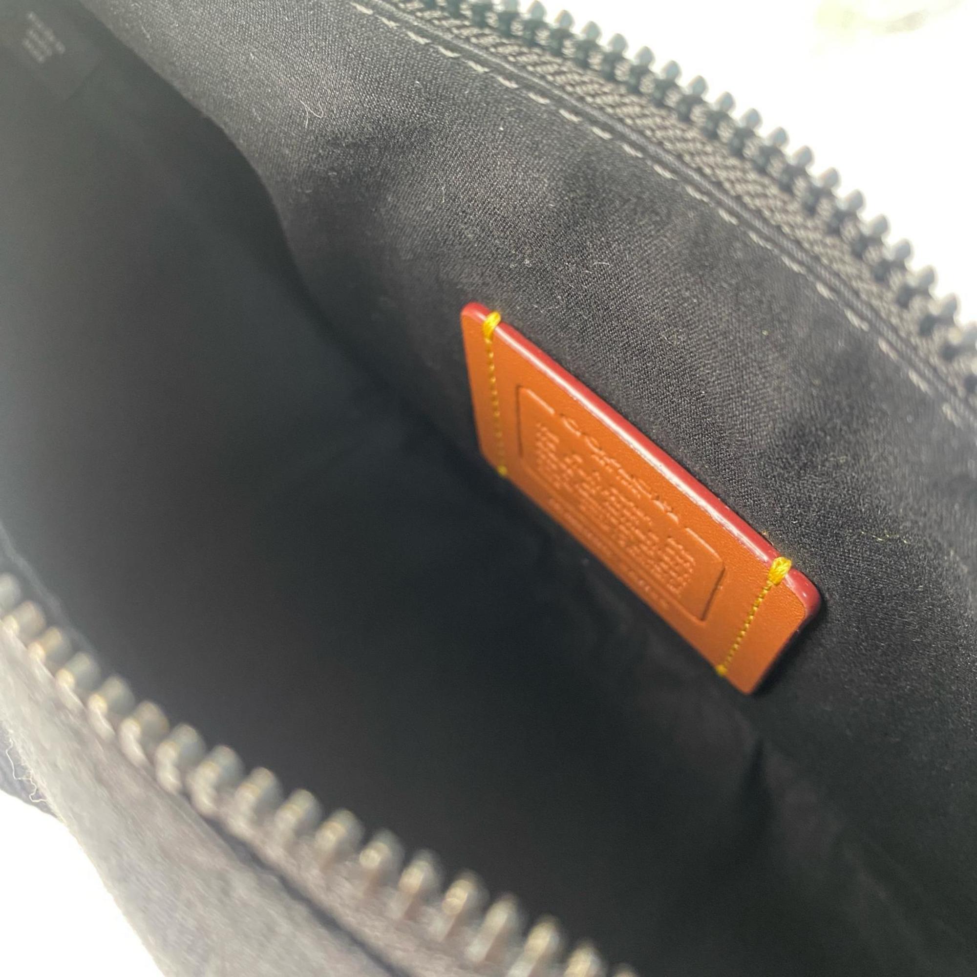 Coach Black Canvas Shoulder Bag (Pre-Owned)
