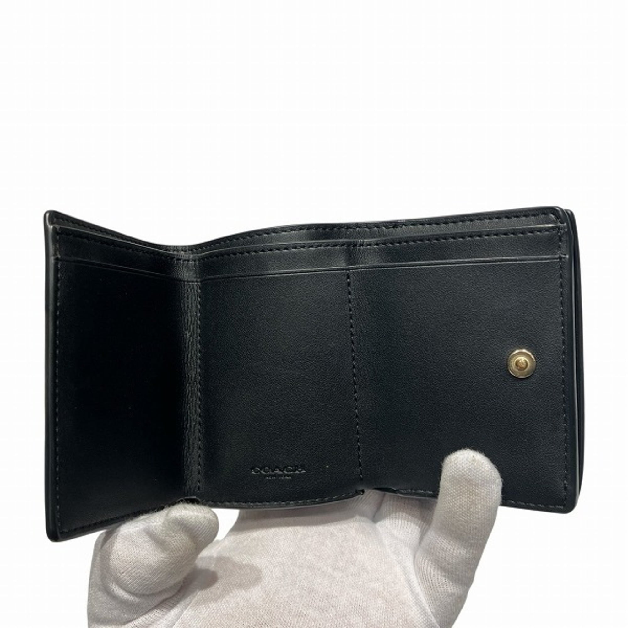Coach Black Leather Wallet (Tri-Fold) (Pre-Owned)