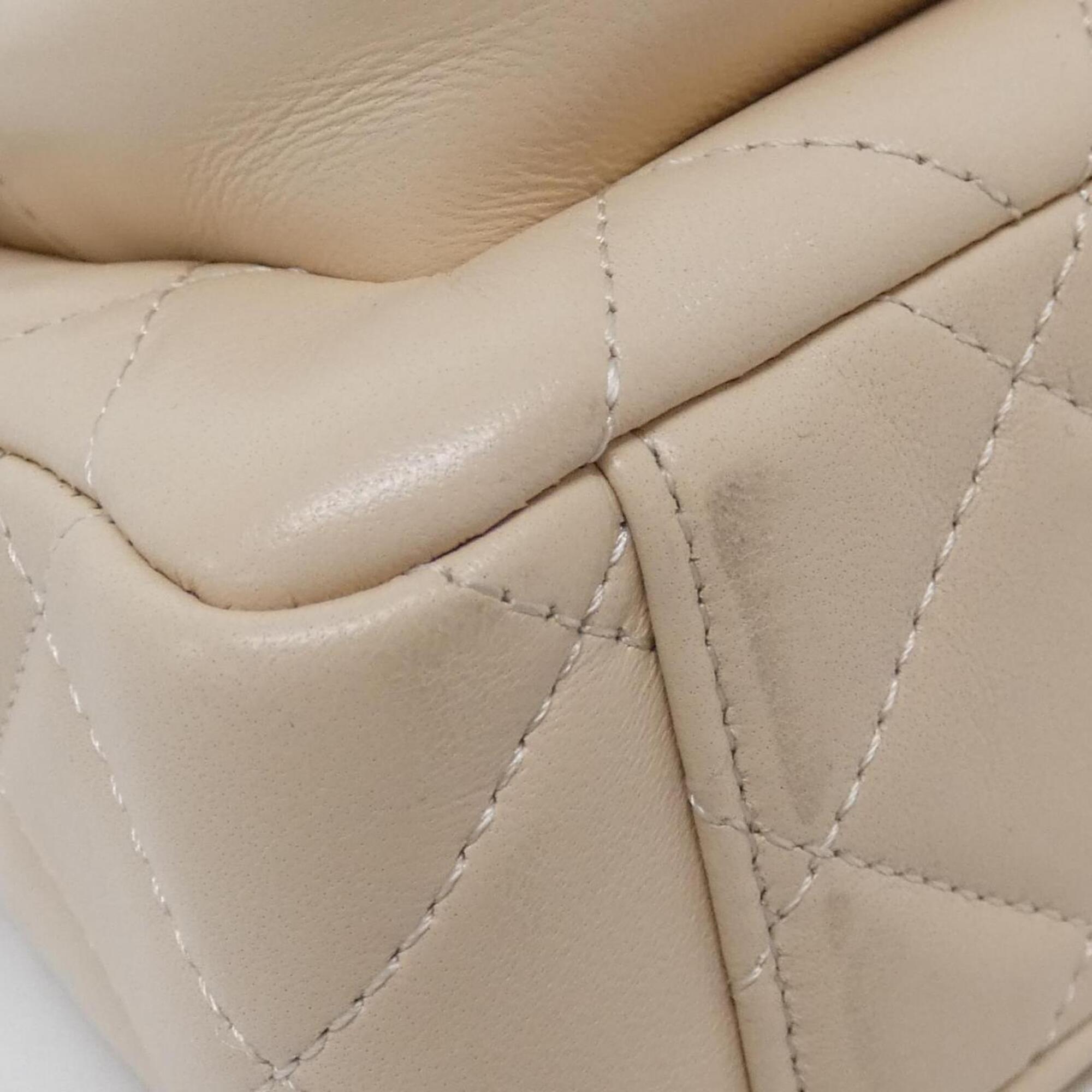 Chanel Beige Leather Shoulder Bag (Pre-Owned)
