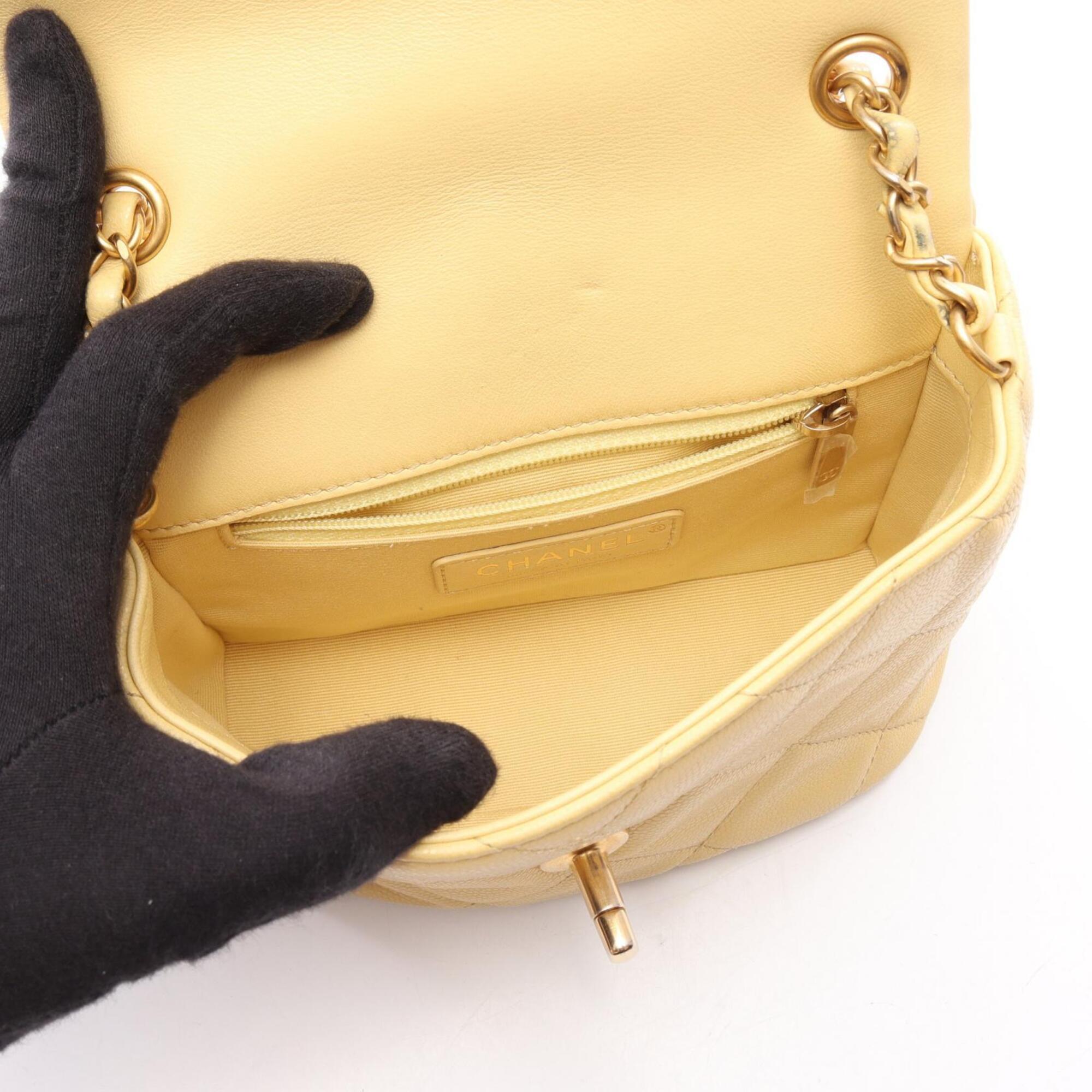 Chanel Yellow Leather Shoulder Bag (Pre-Owned)