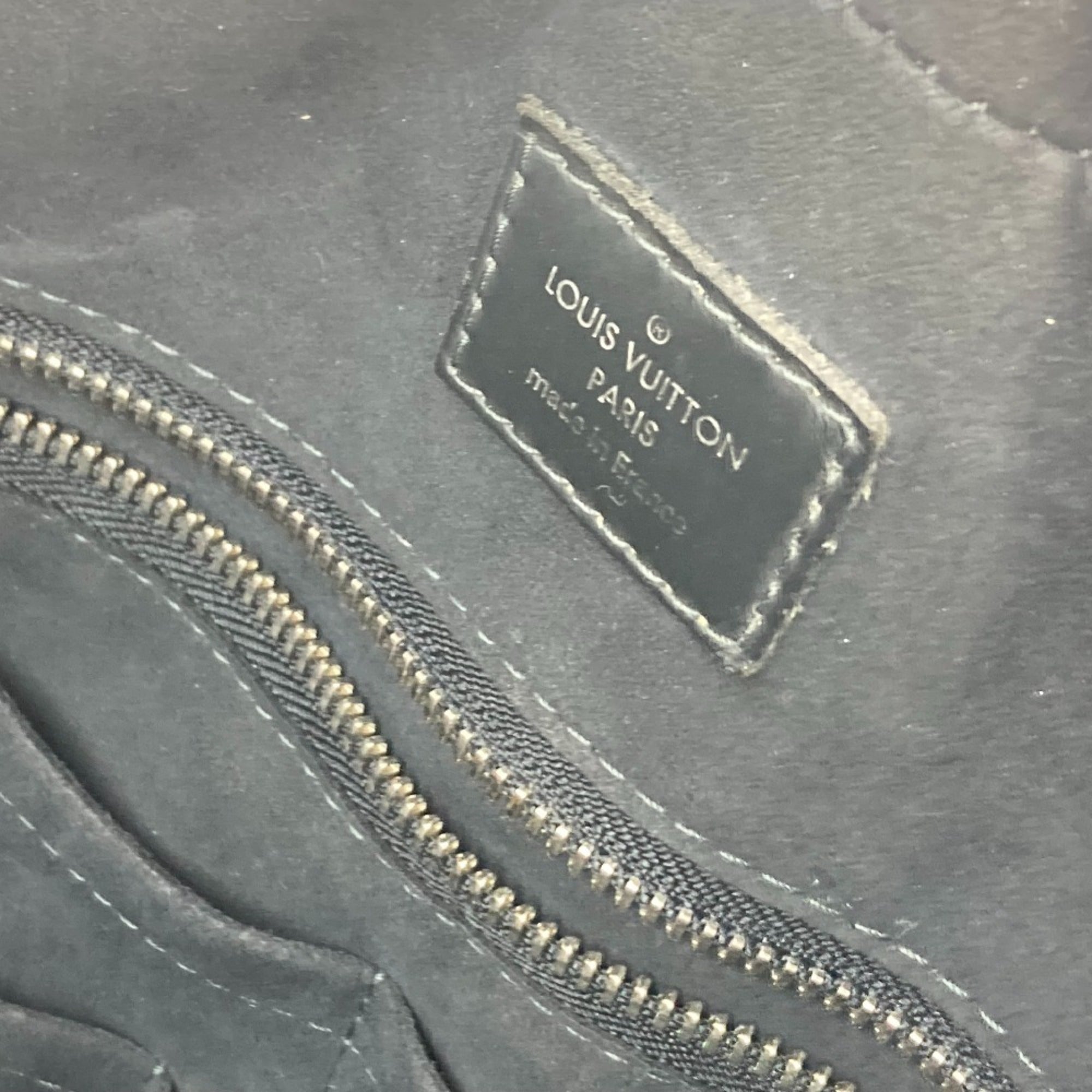 Louis Vuitton Black Navy Canvas Handbag Shoulder Bag (Pre-Owned)