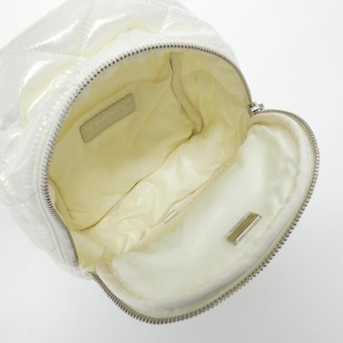 Chanel White Nylon Backpack (Pre-Owned)
