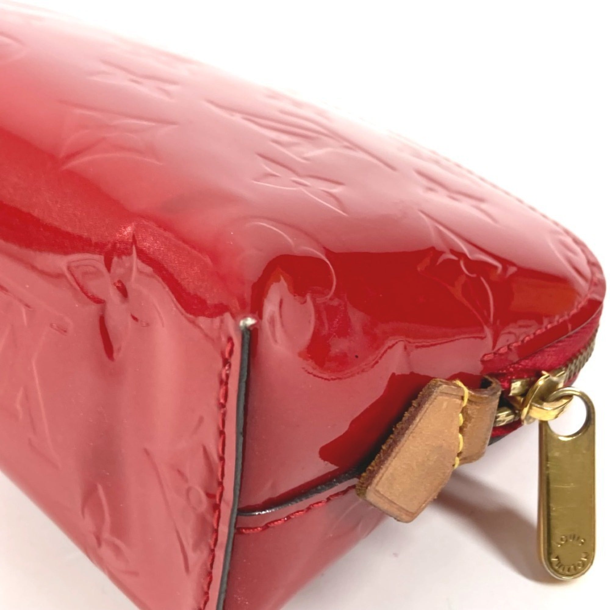 Louis Vuitton Monogram Vernis Cerise Red Color Monogram Vernis Pouch (Pre-Owned)