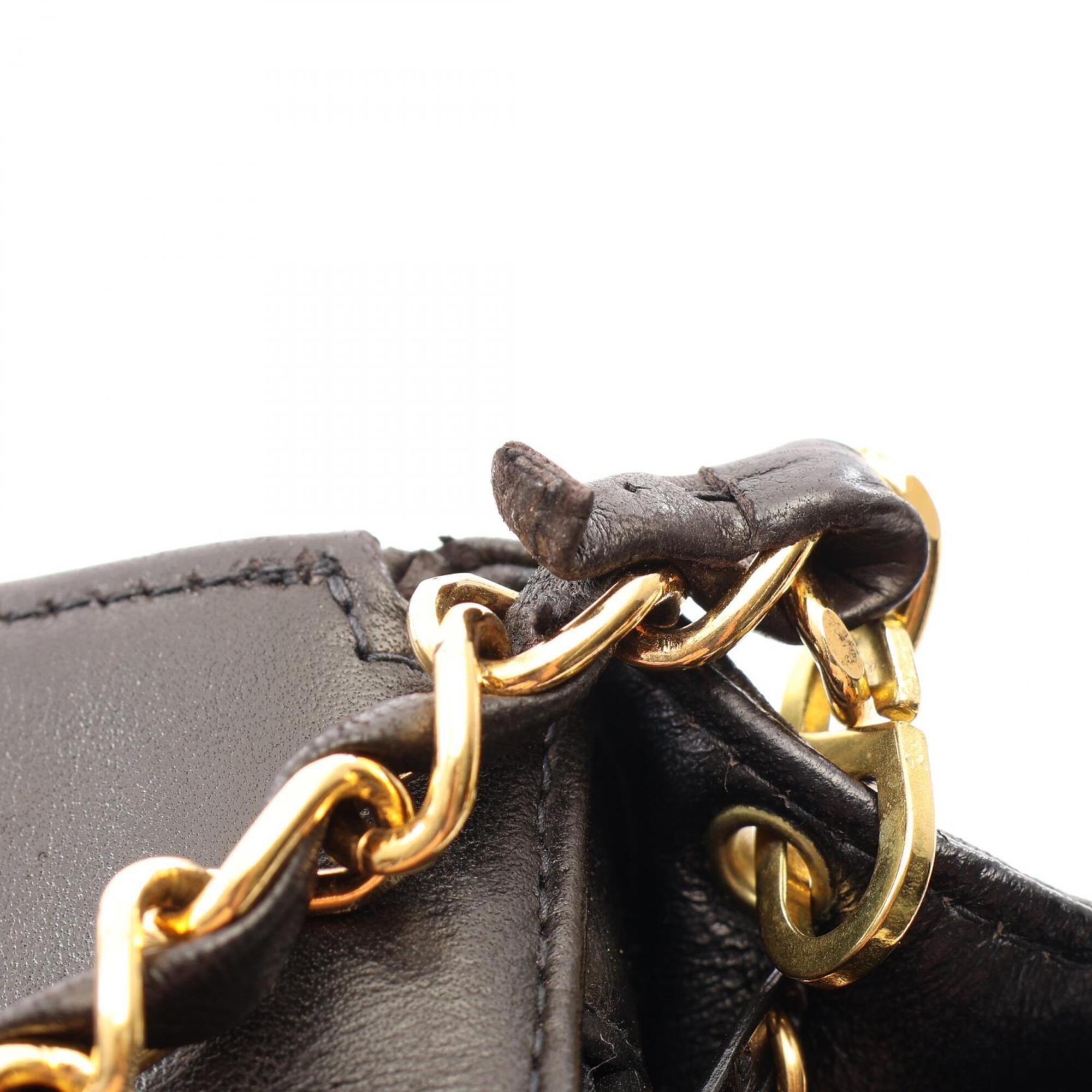 Chanel Black Leather Handbag Shoulder Bag (Pre-Owned)