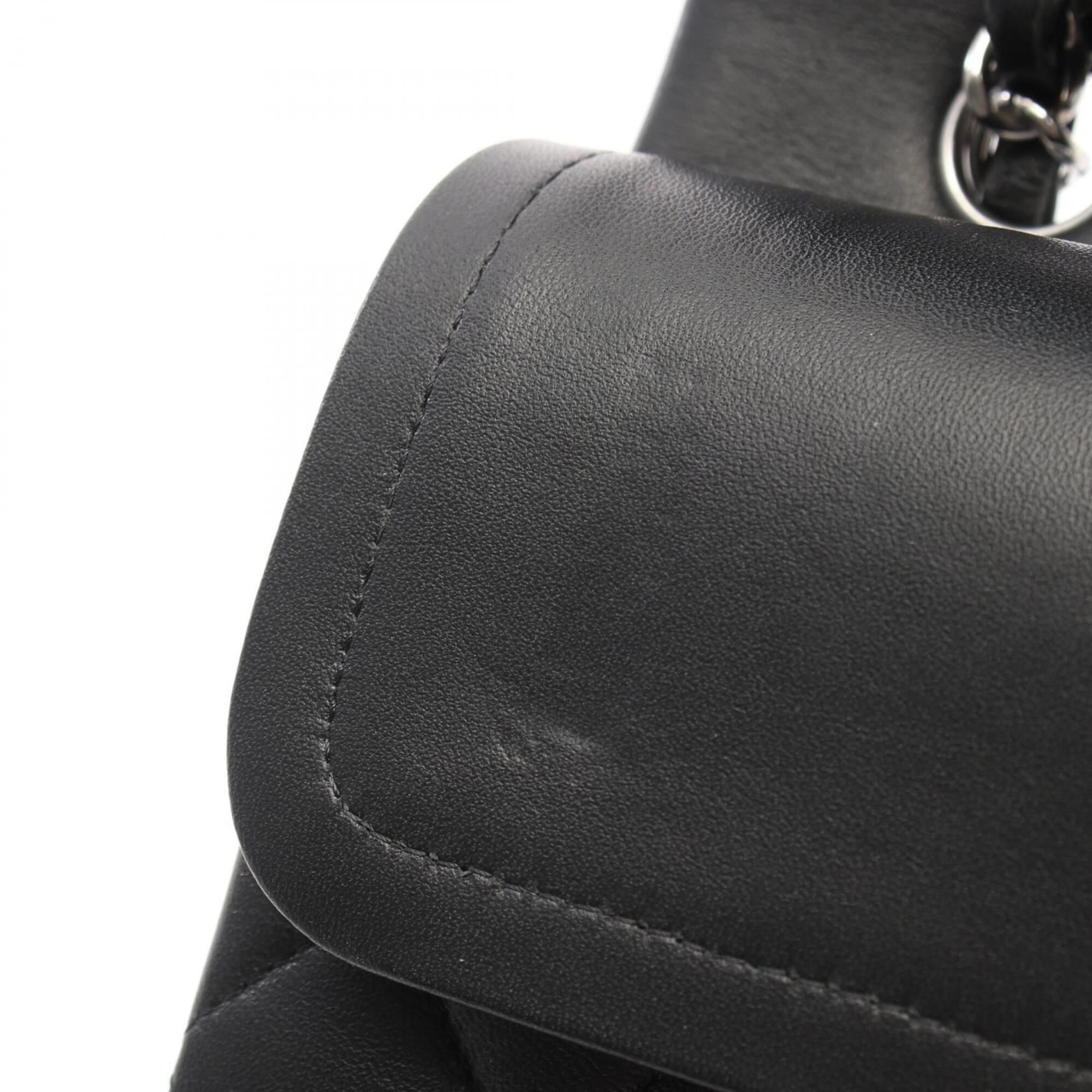 Chanel Black Leather Handbag Shoulder Bag (Pre-Owned)