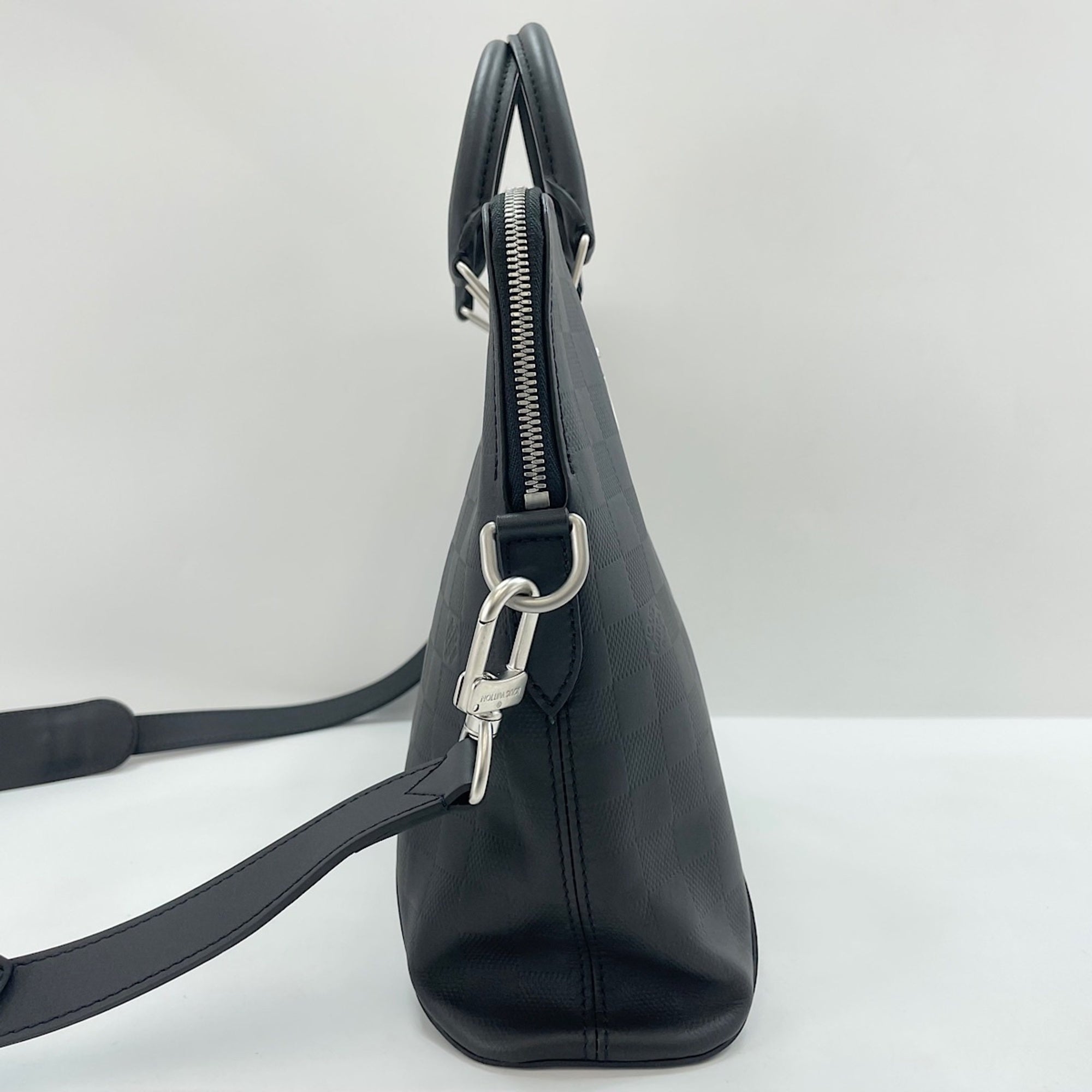 Louis Vuitton Black Briefcase (Pre-Owned)